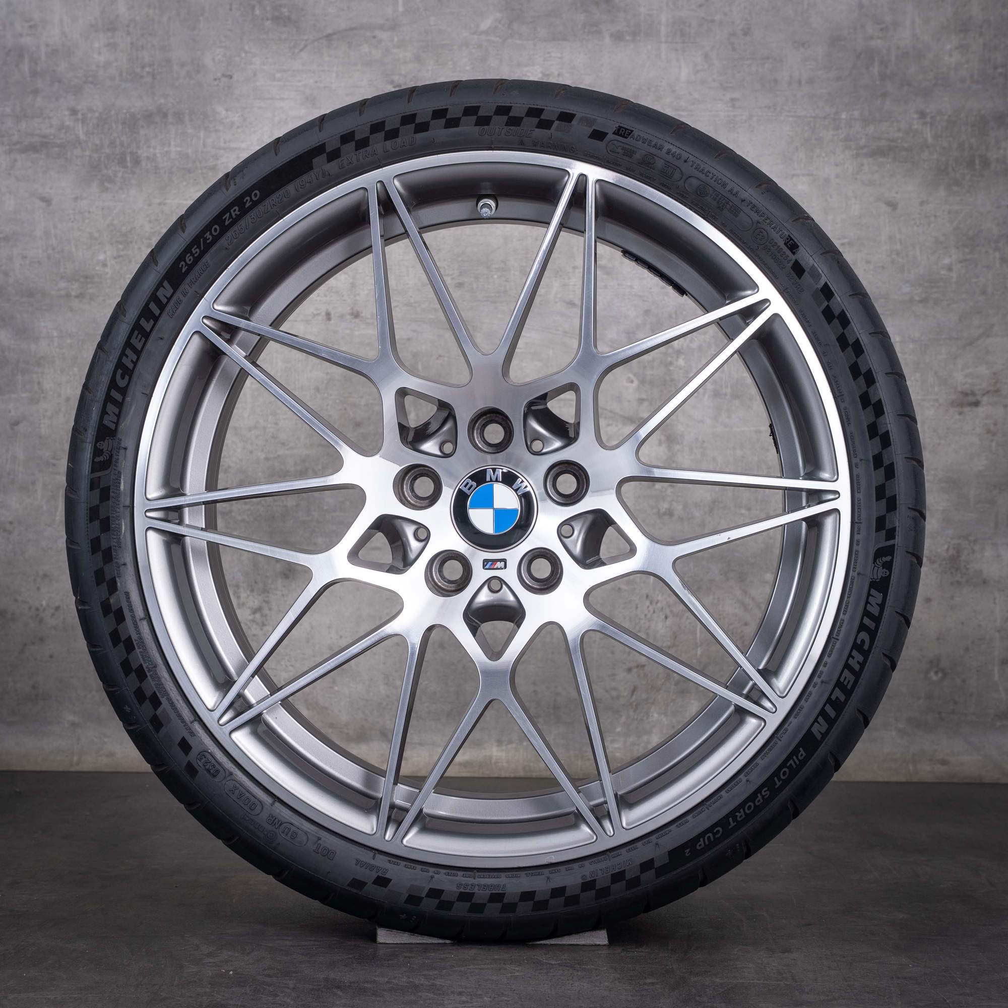 Original BMW M3 M4 Felgen 20 Zoll F80 F82 F83 Sommerräder Styling 666 M 8090194 8090195 ferric grey front glanzgedreht