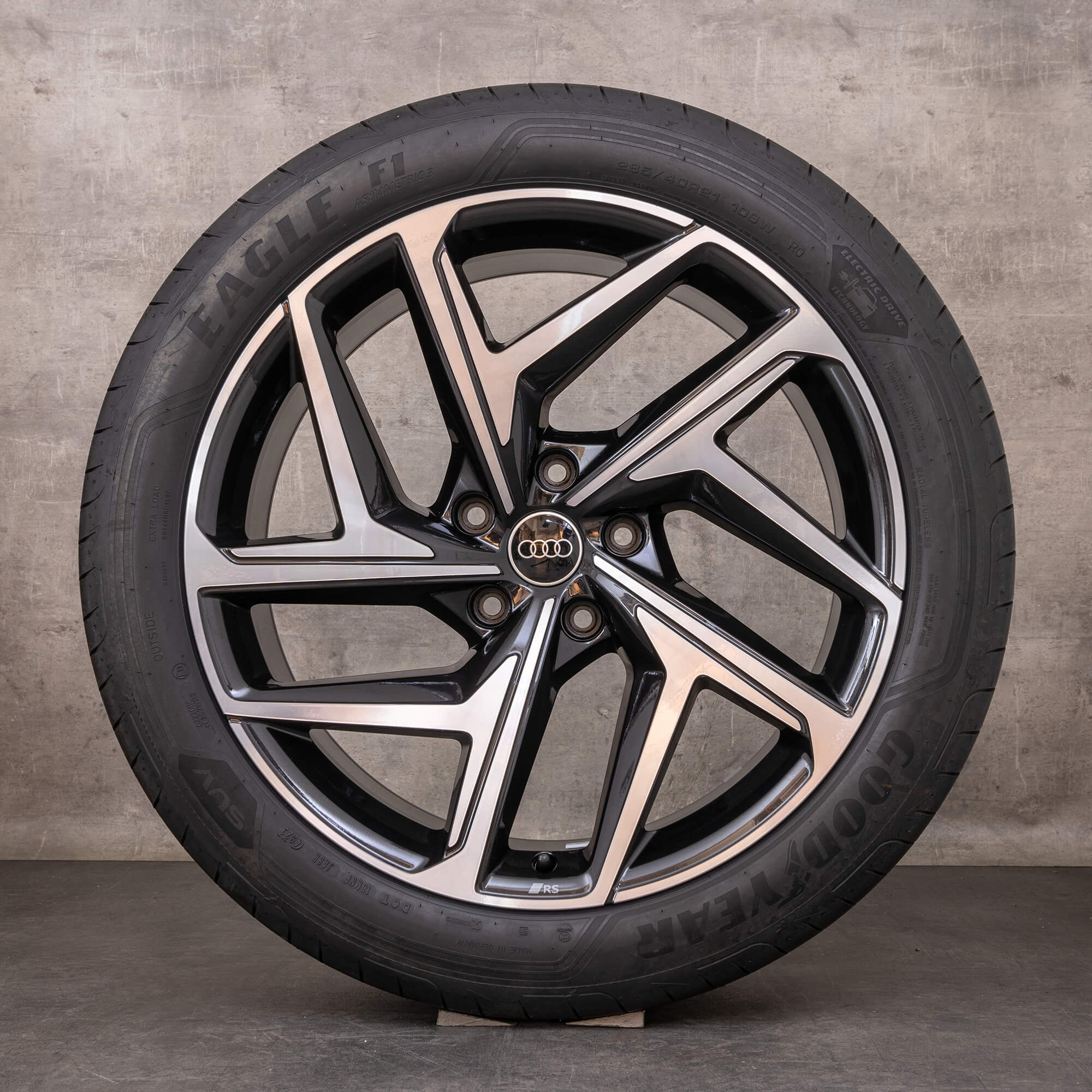 Original Audi Q6 SQ6 e tron Winterräder 21 Zoll GF Felgen 85H601025R 85H601025S granit glanzgedreht