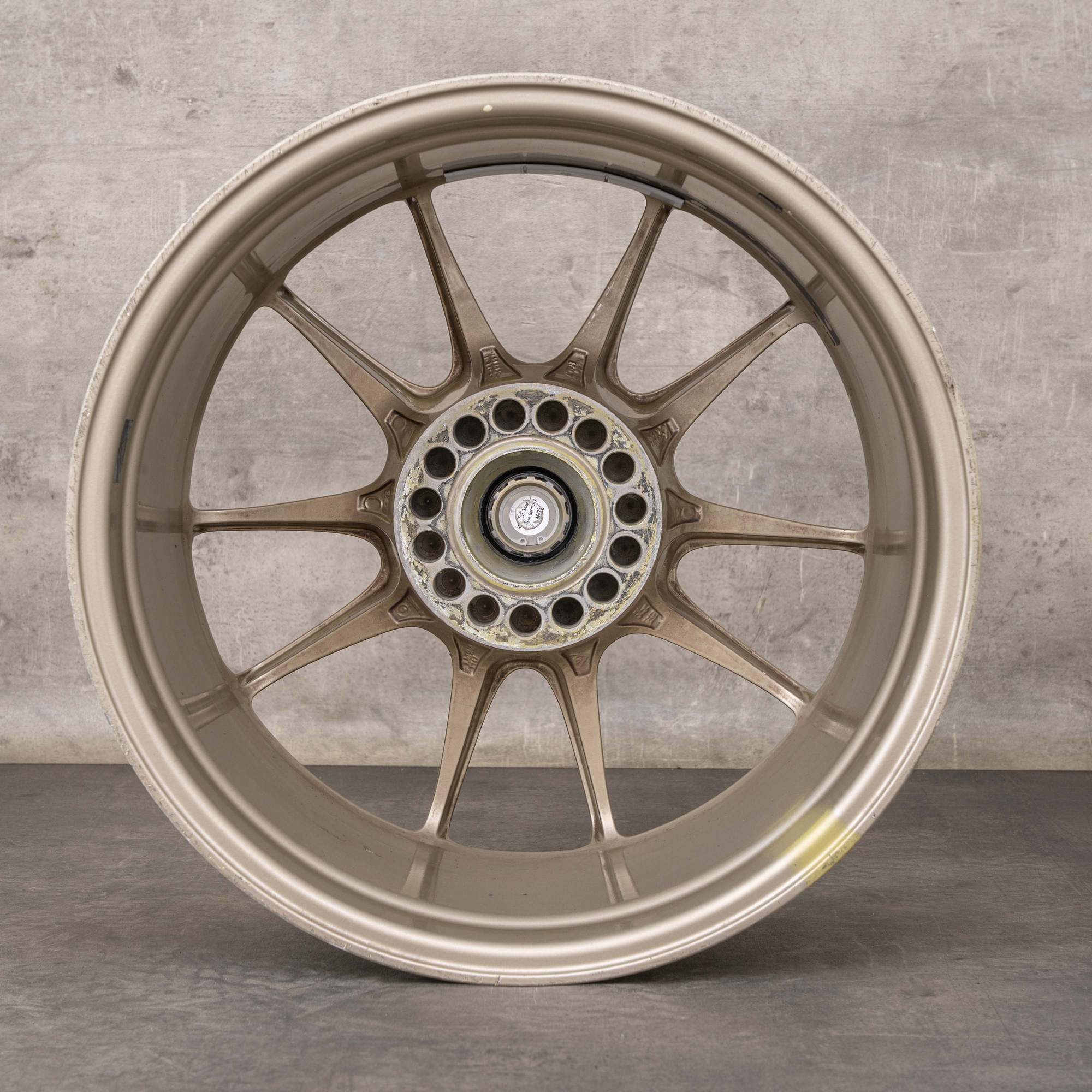 Alkuperäiset Porsche 997 vanteet 19 tuuman 99736215796 valkokulta metallinen