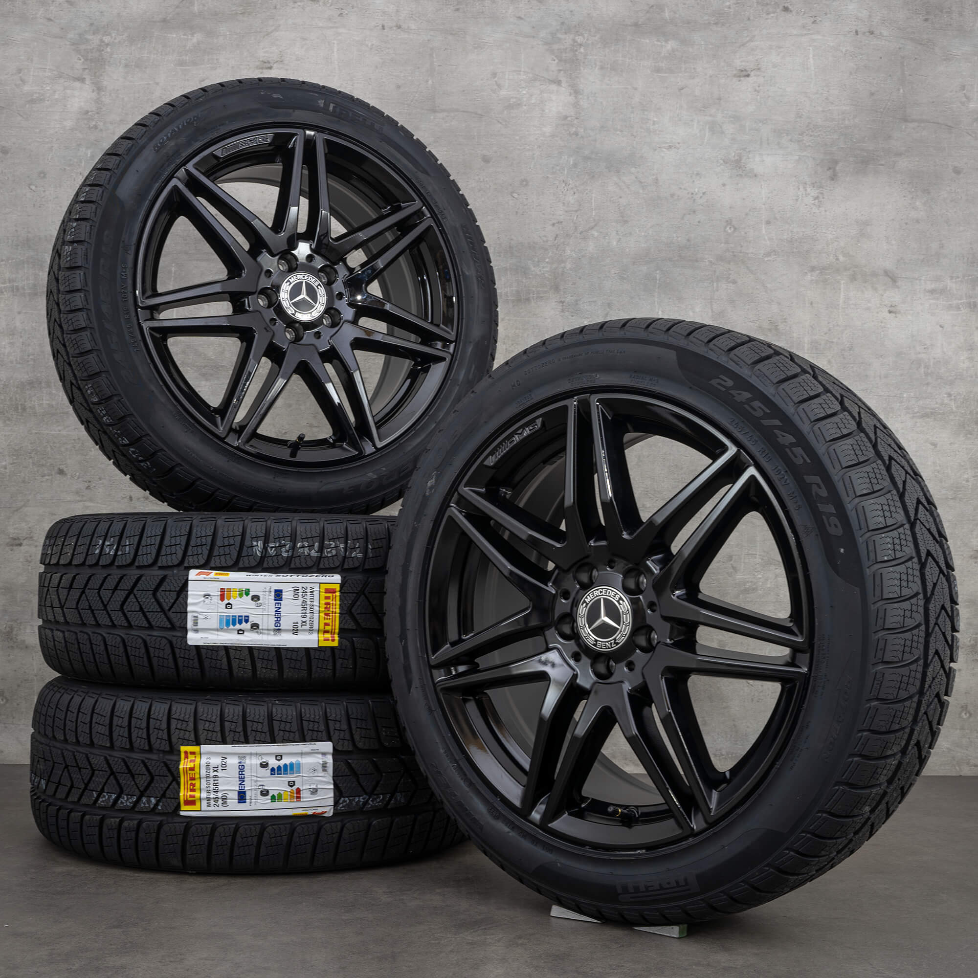 Original zimní pneu s disky Mercedes Benz V-Class AMG 19" W447 Vito ráfky na auto A4474015100 černé lesklé