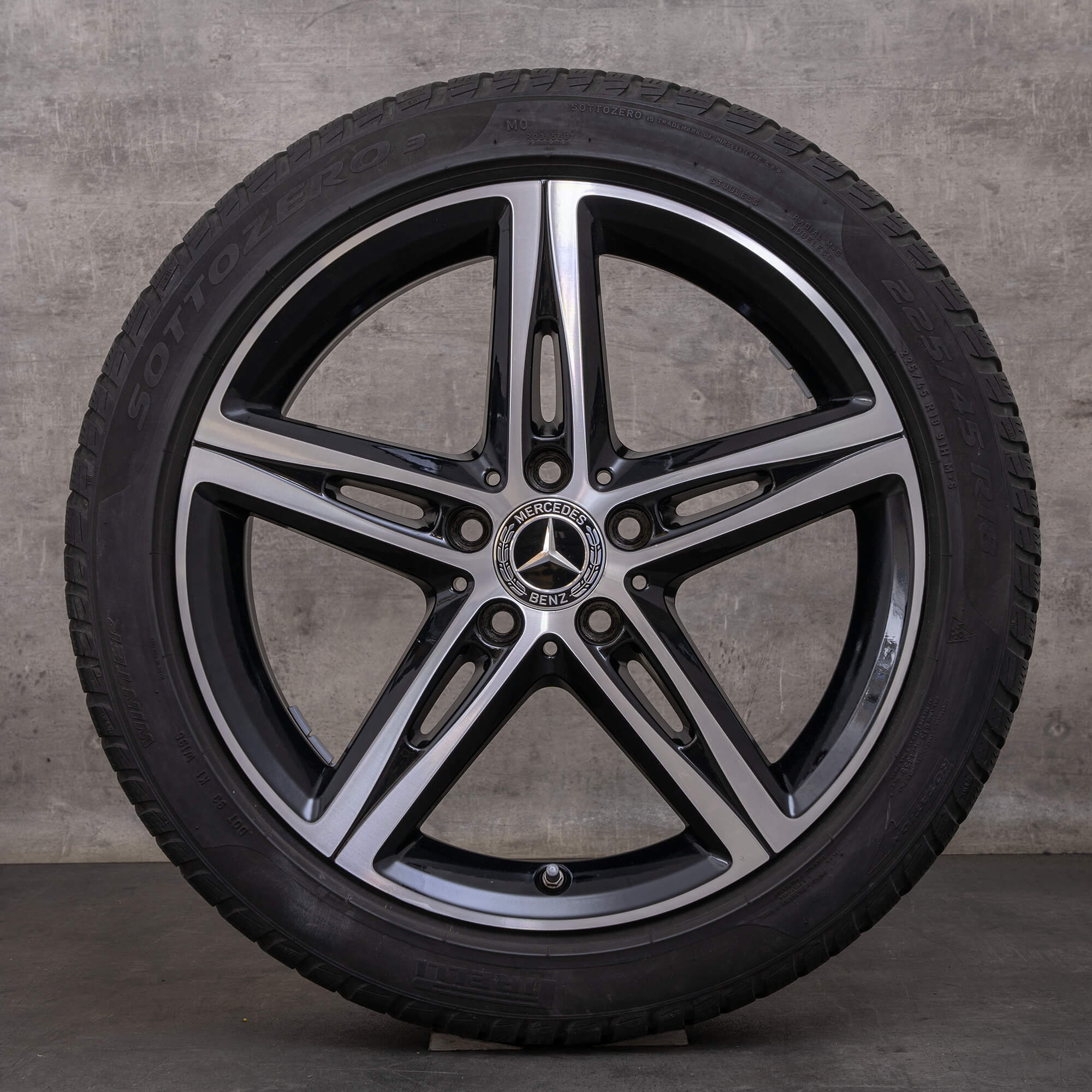 Orijinal Mercedes Benz A B Sınıfı CLA AMG kış jant lastik 18 inç W177 V177 W247 W118 X118 C118 jantlar A1774010700 siyah parlak tornalanmış