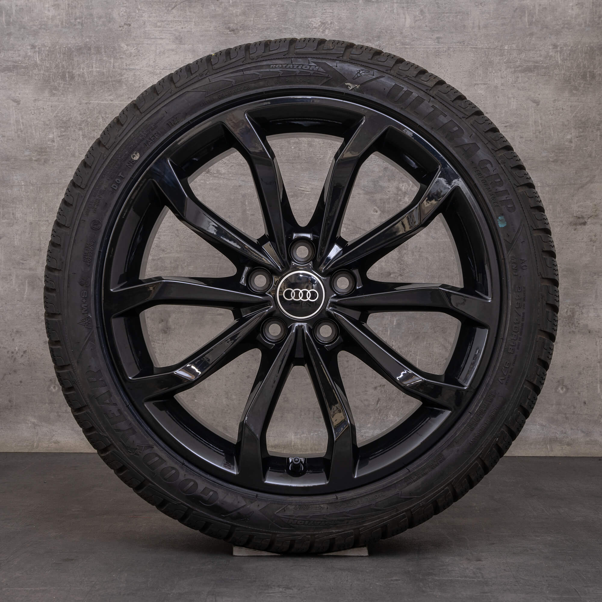 OEM Audi A4 S4 winter tires 18 inch 8W B9 rims 8W0601025H black glossy