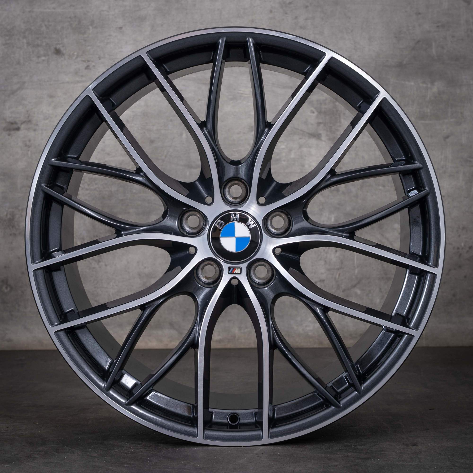 Original BMW 3er 4er Felgen 20 Zoll F31 F32 F33 Gran Coupe F36 Styling 405 M 6796264 6796265 ferric grey front polish