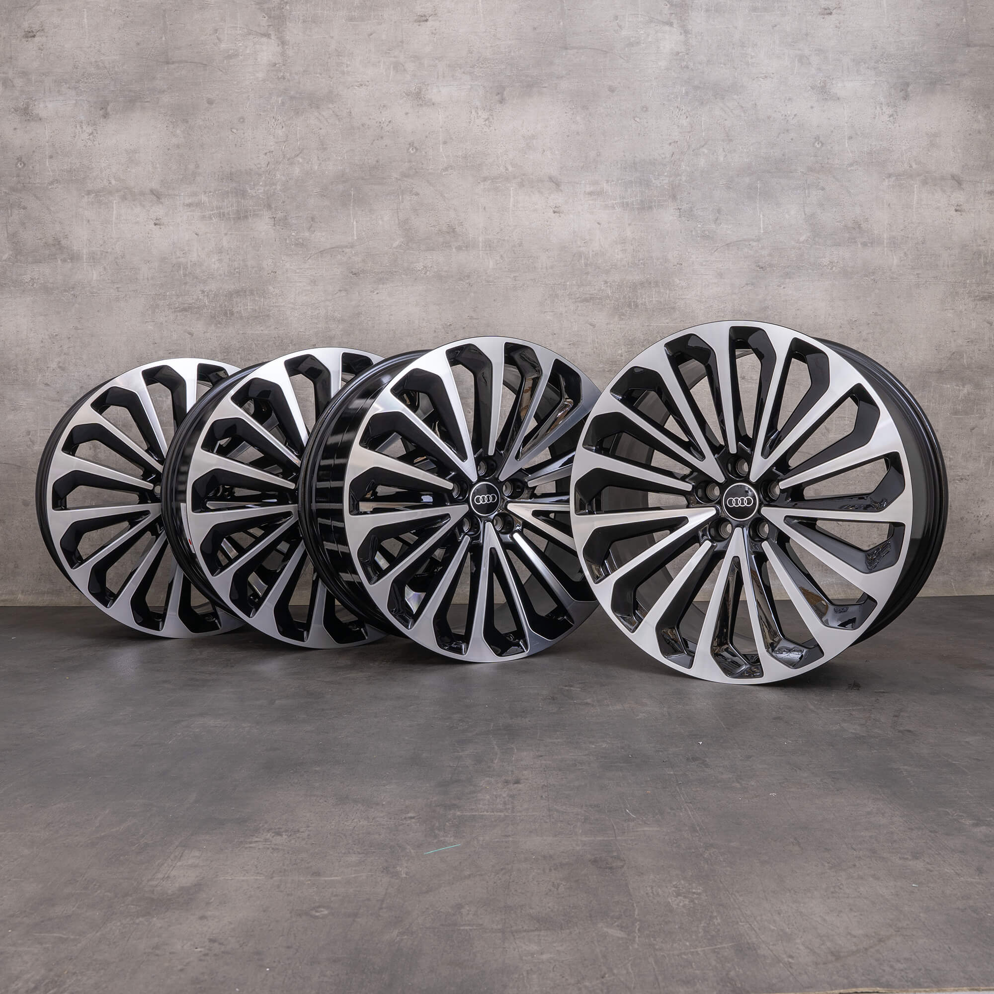 Jante autentice Audi Q8 e-tron 21 inch GE 4KE601025G negru lustruit