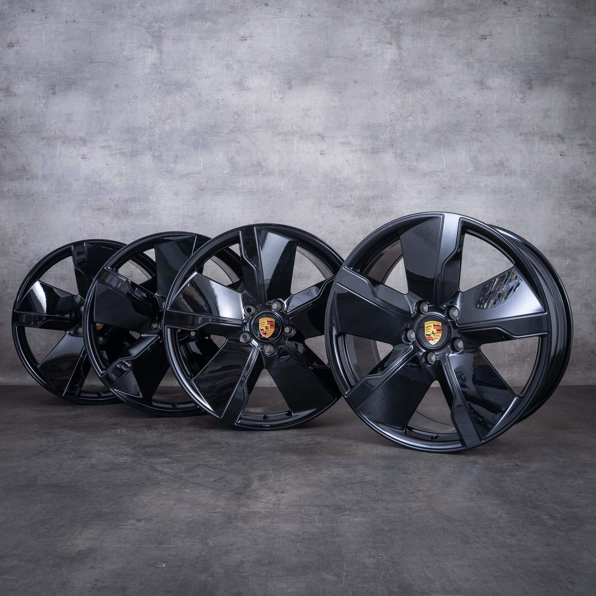 Original Porsche Taycan Felgen 21 Zoll 9J1 4S GTS Turbo Exclusive Design 9J1601025Q 9J1601025R schwarz glanz NEU