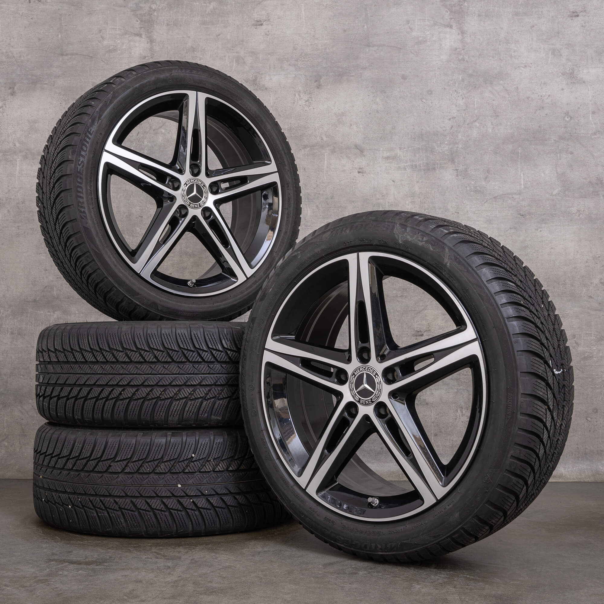 Orijinal Mercedes Benz A B Sınıfı CLA AMG kış lastikleri 18 inç W177 V177 W247 W118 X118 C118 jantlar A1774010700 siyah parlak tornalanmış