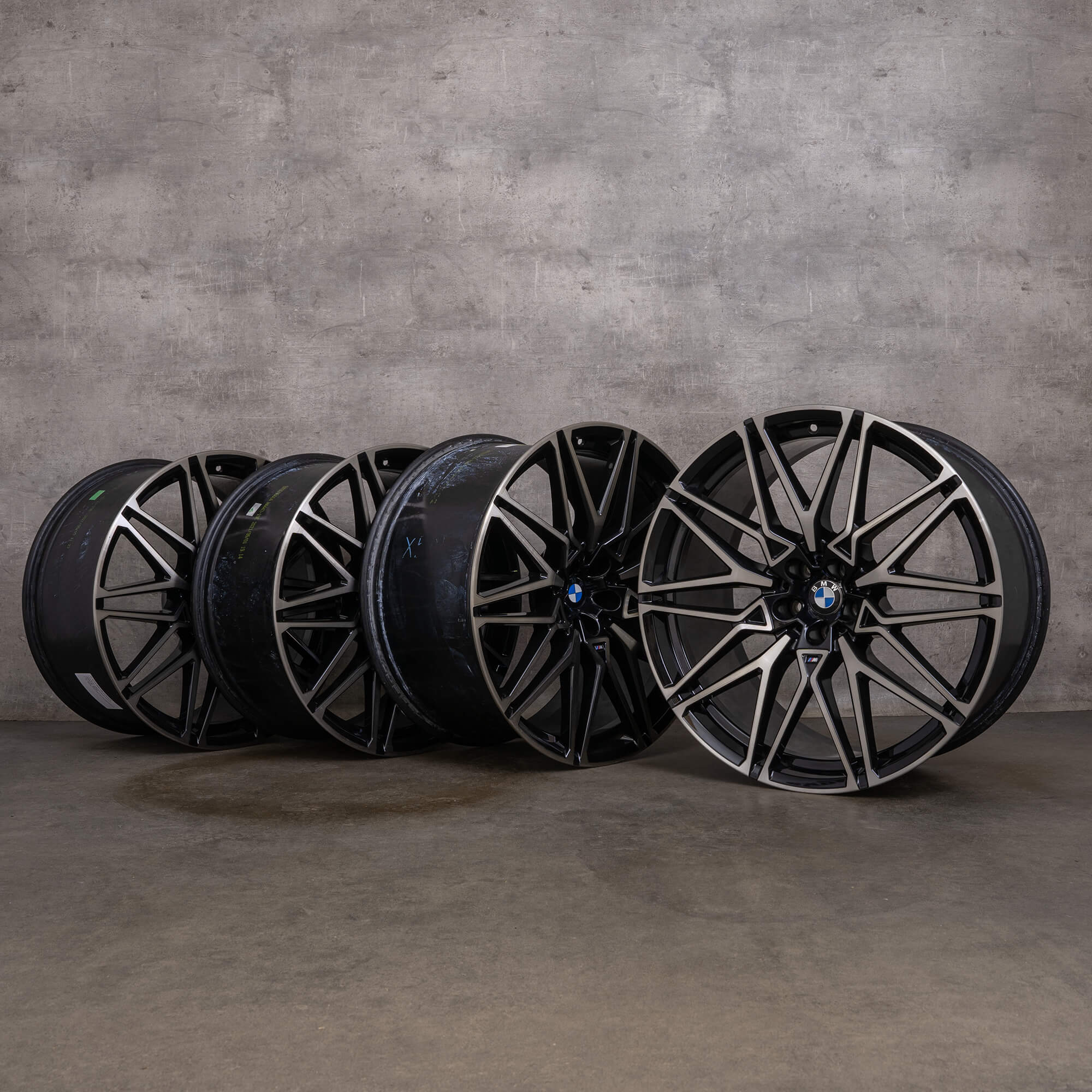 Original BMW X5M X6M llantas 21 22 pulgadas F95 F96 818 M 9503307 9503308 negro brillante torneado