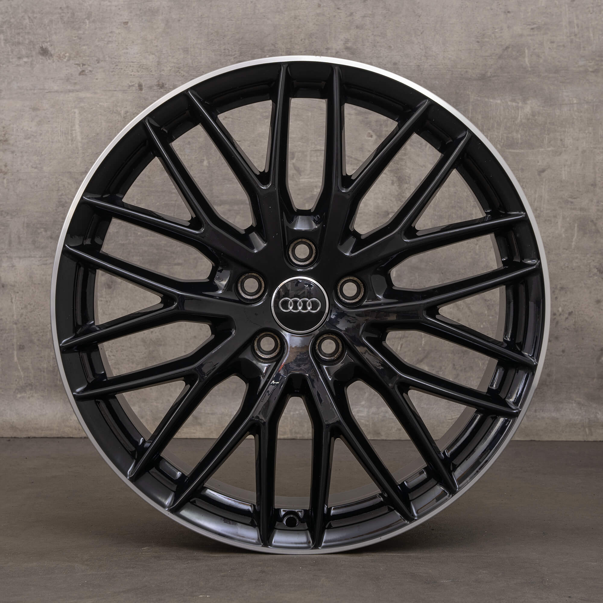 Originele Audi Q2 SQ2 GA 19 inch velgen 81A601025AB aluminium zwart