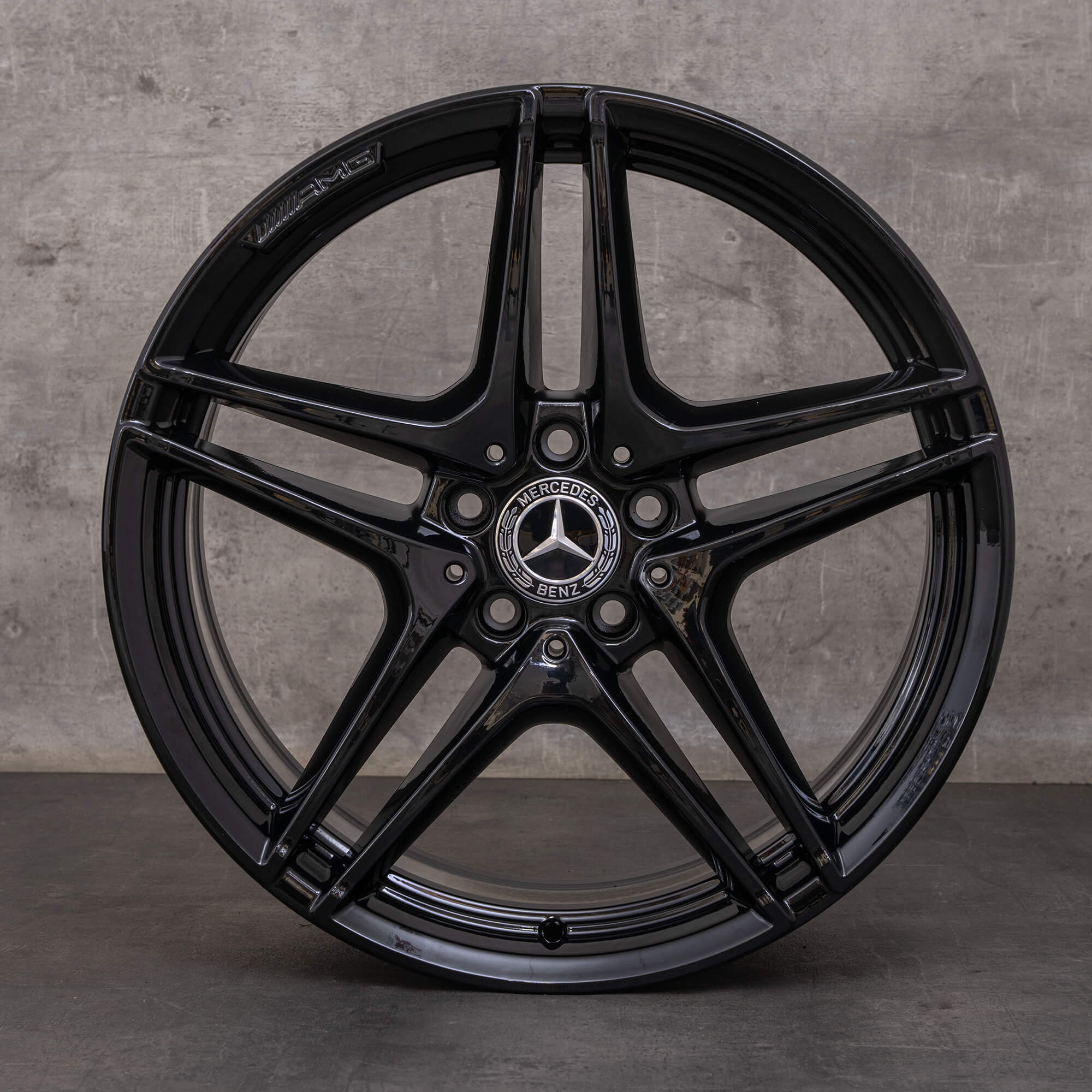 Orijinal Mercedes Benz C-Serisi C63 & S AMG jantlar 19 inç W205 S205 A2054011900 A2054012000 siyah parlak