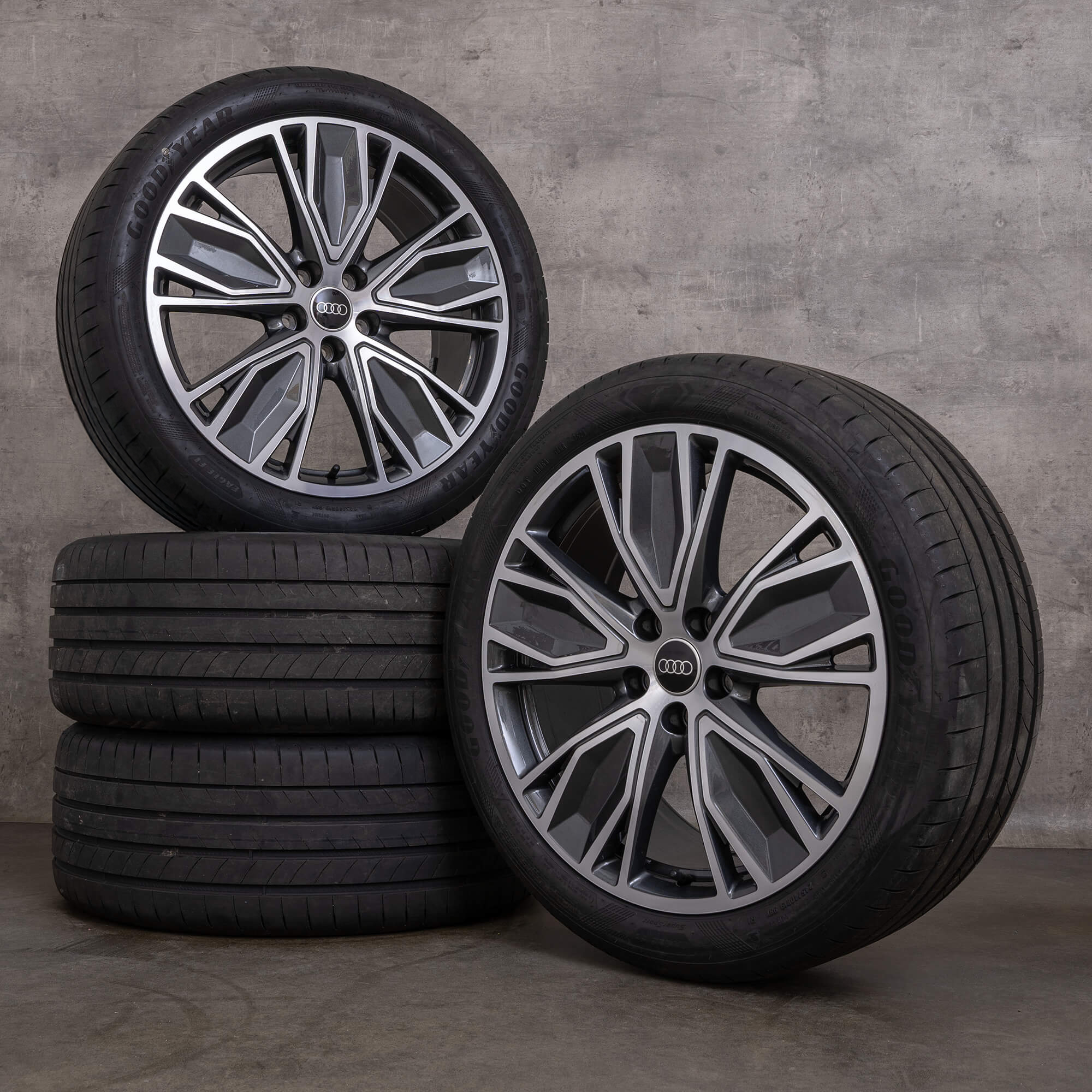 Originale Audi A5 S5 fælge 19 tommer B10 8B3601025AT sommerhjul antracit blank drejet