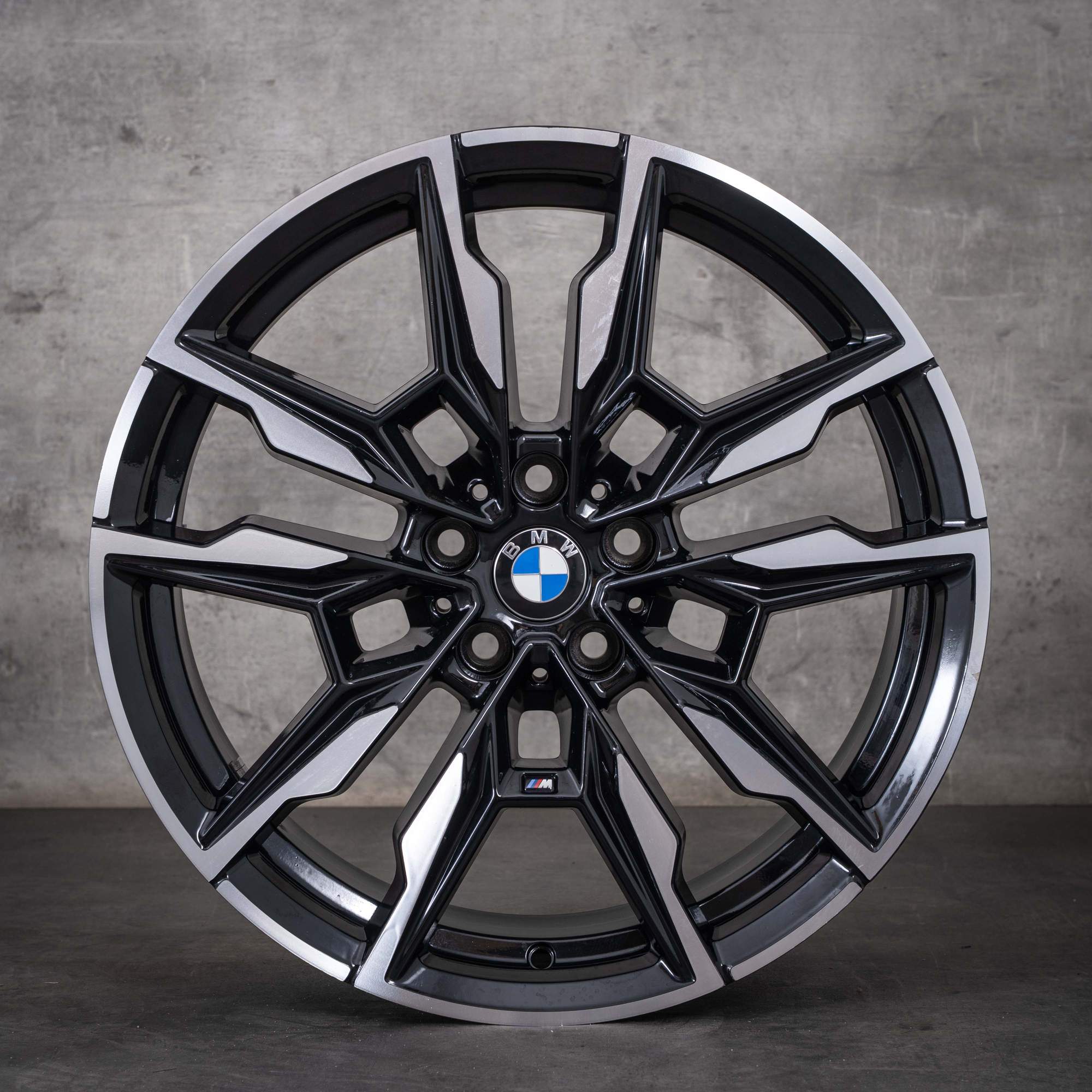 OEM BMW 4 Series i4 19-inch G26 Gran Coupe Styling 861 M 8089227 8089228 Black diamond cut