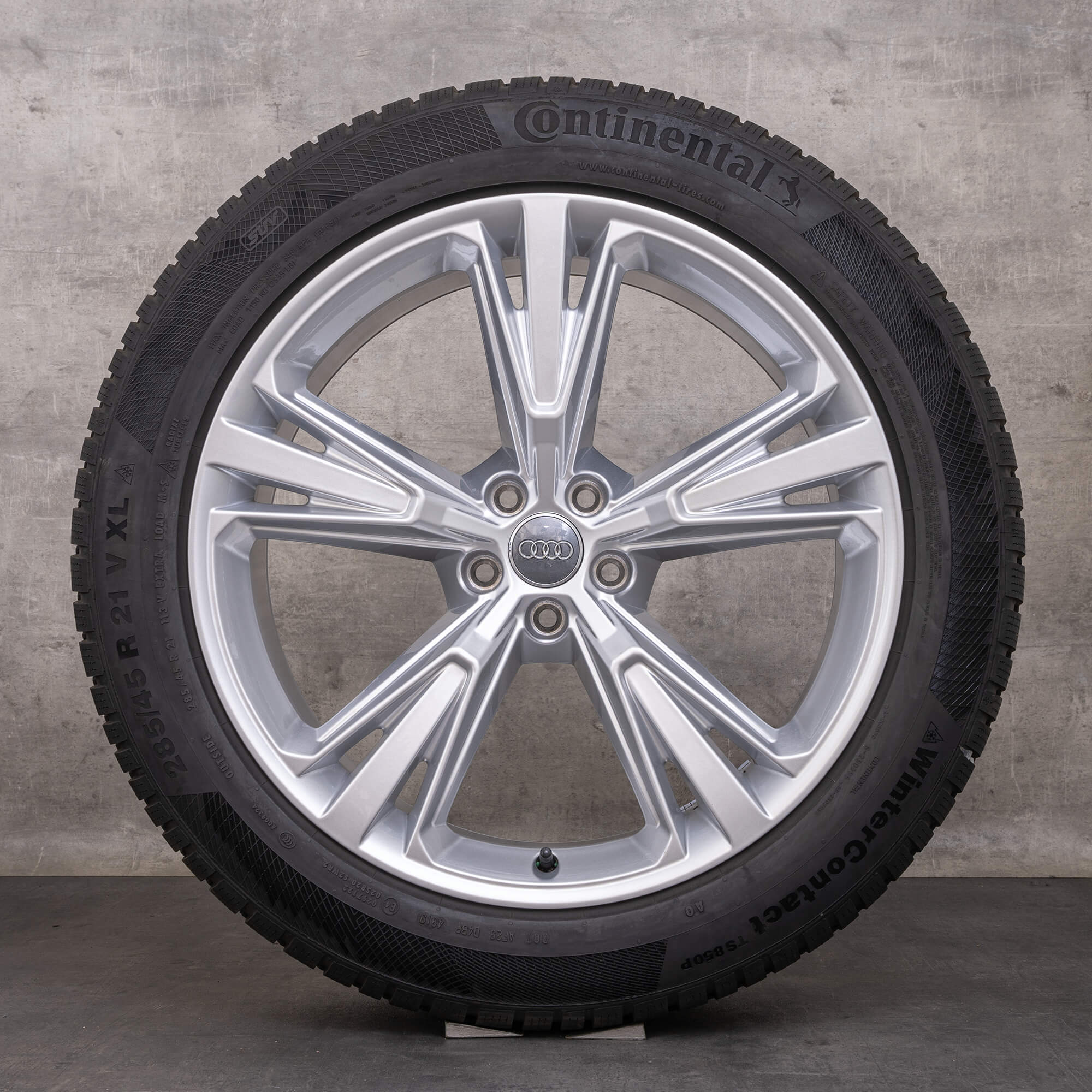 Originale Audi Q8 SQ8 4M vinterhjul 21 tommers felger 4M8601025H sølv