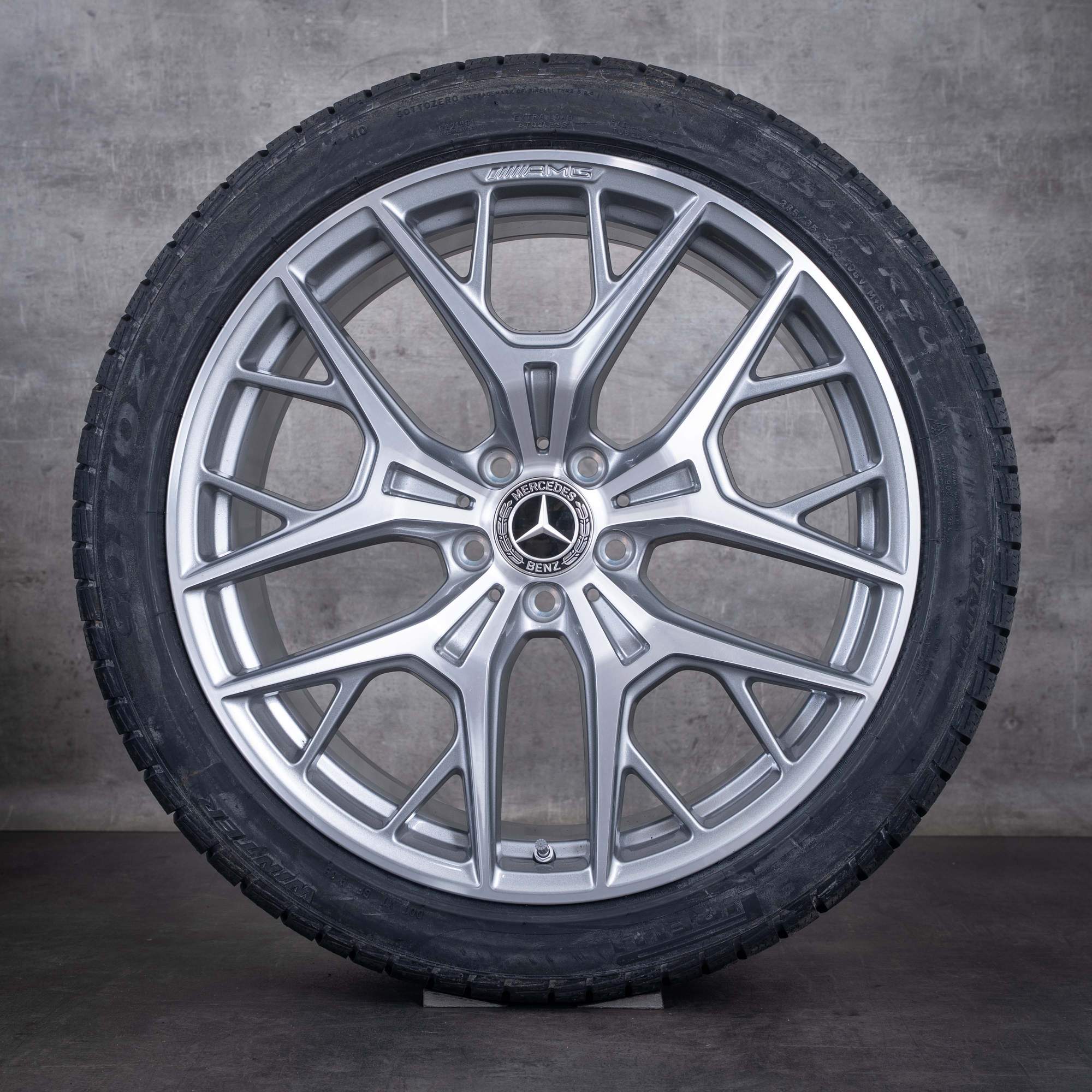 Original Mercedes-Benz S-Klass AMG vinterhjul 20 tum W223 V223 fälgar A2234018400 A2144015500 himalaya grey frontpolerad NYA
