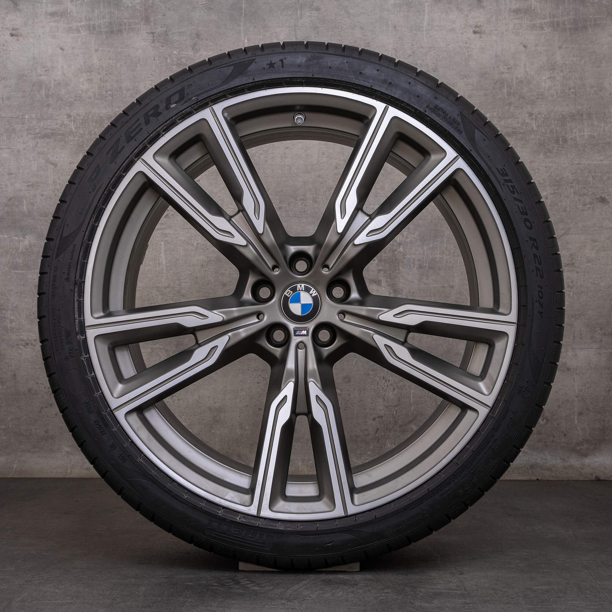 Oryginalne felgi BMW X5 X6 22 cale G05 G06 letnie koła stylizowane 747 M 8072002 8072003 brązowe złote matowe polerowane