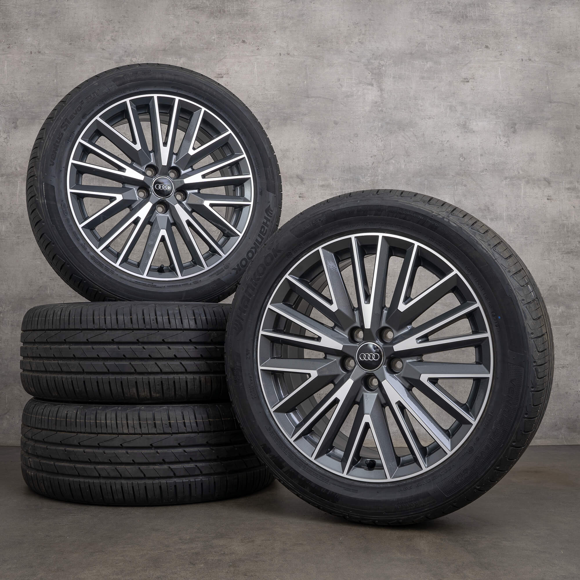 アウディQ3 に！VMR wheel V721 19インチ 2023年製タイヤ OEM Audi Q3 winter wheels 19 inch II F3 rims Dynamic 83A601025N silver