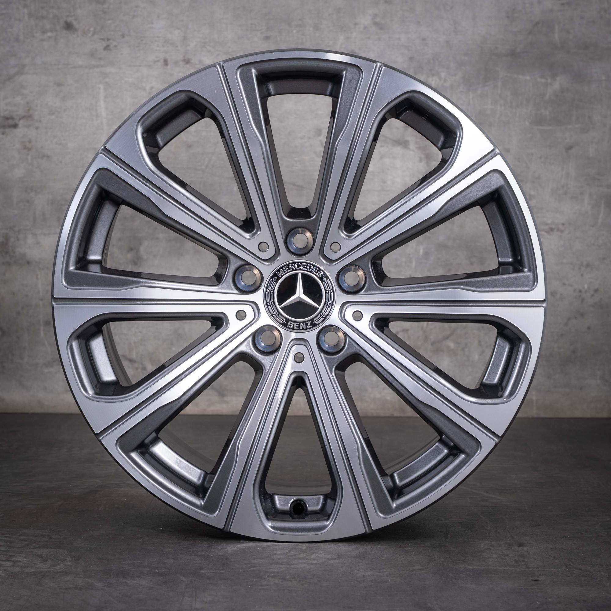 OEM Mercedes-Benz GLC X254 18inch rims A2544014500 Tremolite Gray diamond cut NEW