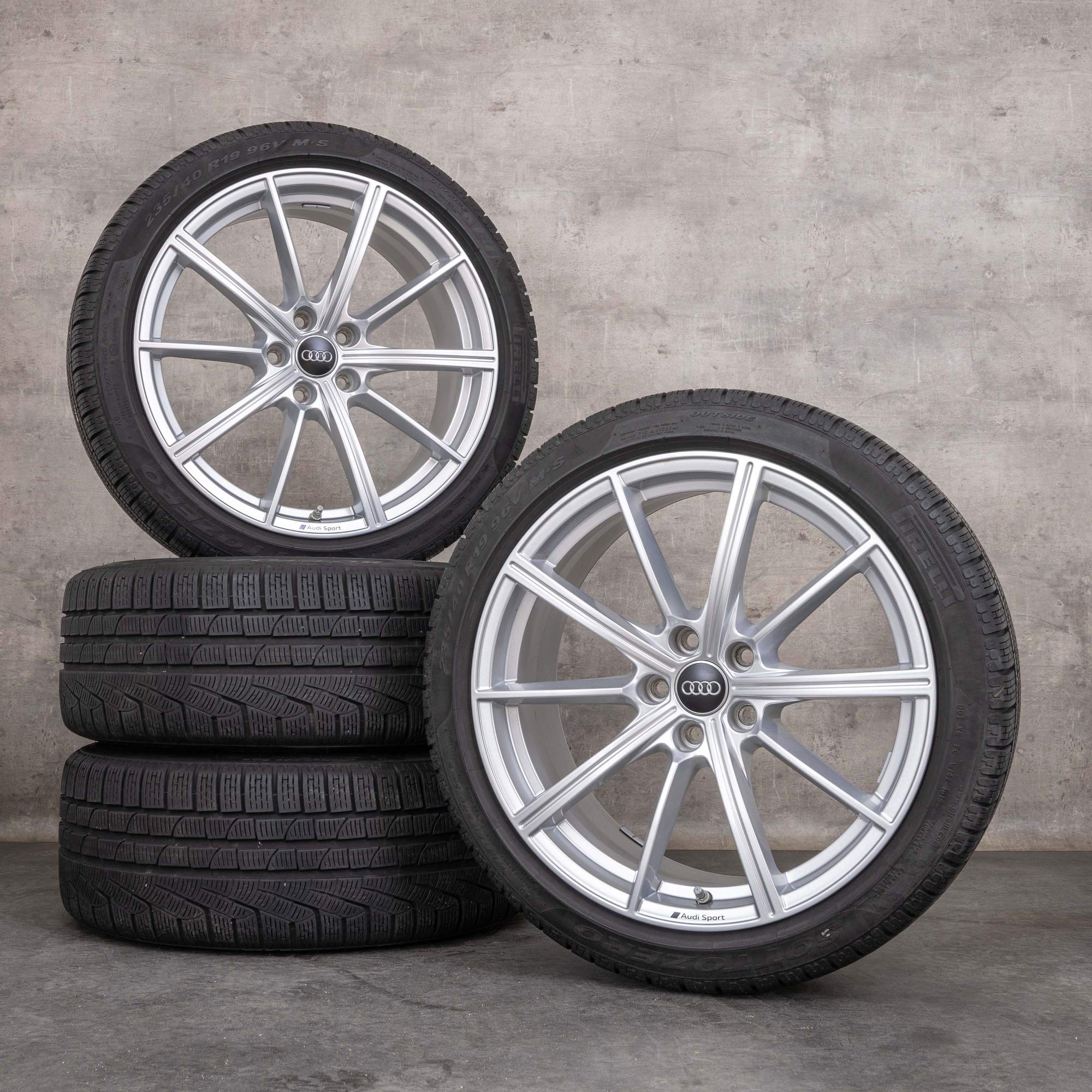 Originale Audi RS4 RS5 vinterdæk med fælge 19 tommer B9 8W 8W0601025CP stjernedesign sølv