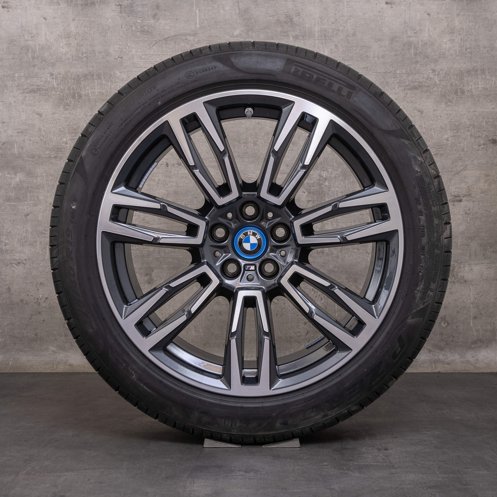 Original BMW serie 5 i5 llantas de invierno 19 pulgadas G60 G61 estilo 935 M 5A324E0 5A324E1 bicolor gris medianoche brillante torneado