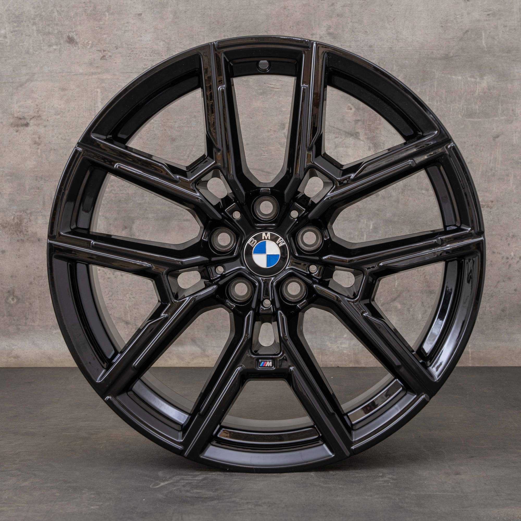 Oryginalne felgi BMW serii 4 i4 19 cali G26 Gran Coupe Styling 859 M 8747304 8747305 czarne błyszczące