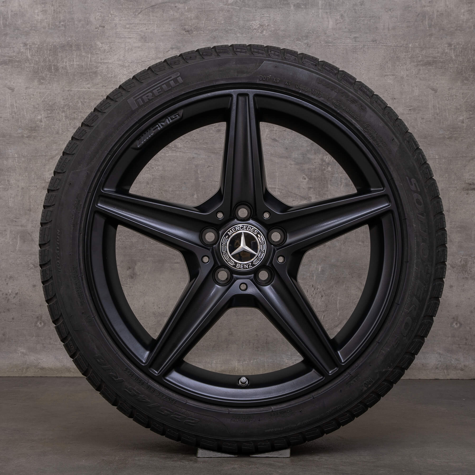 Oryginalne koła zimowe Mercedes Benz Klasy C AMG 18 cali W205 S205 C205 A205 Felgi A2054011100 czarny mat