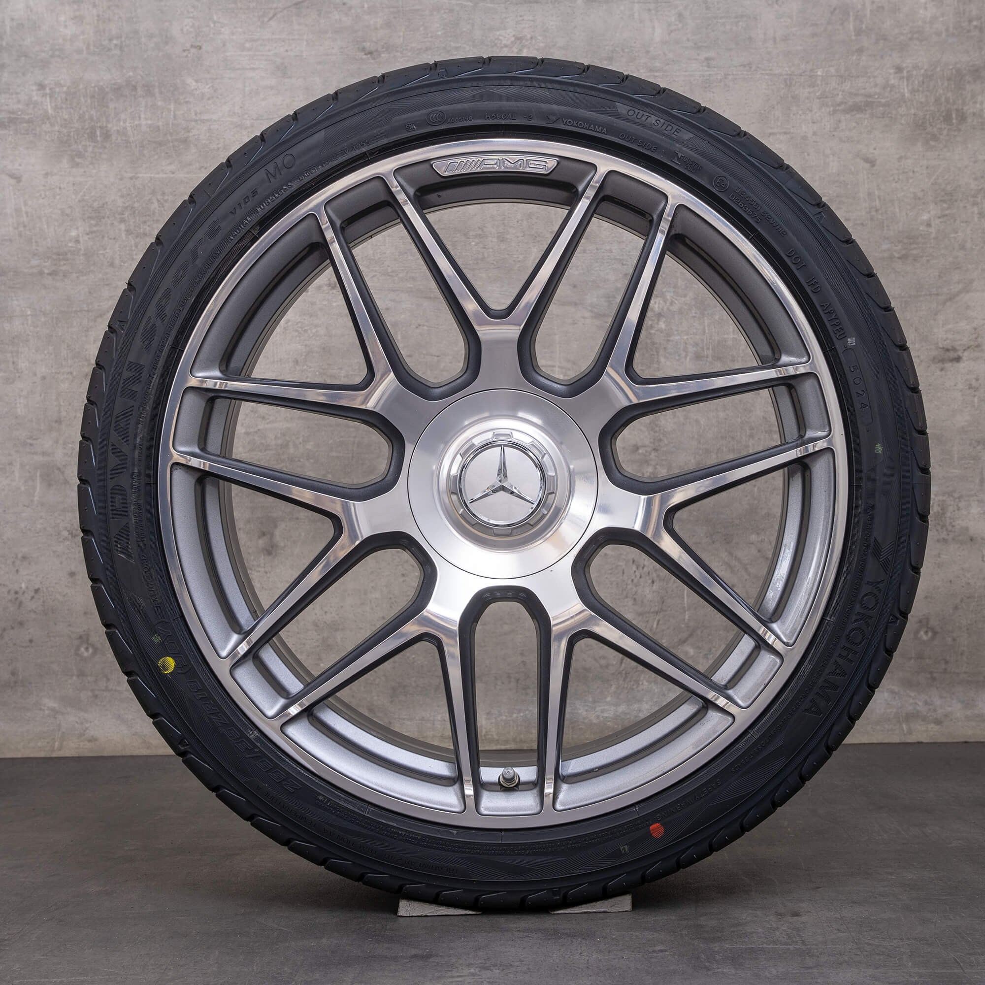 Ekte Mercedes Benz CLA 45 & S AMG felger 19-tommers C118 X118 sommerfelger A1774012400 himalaya grey gloss turned