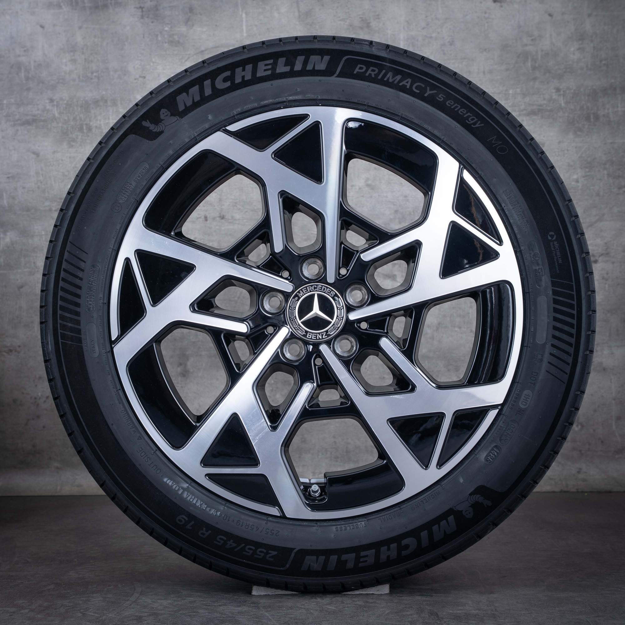 Alkuperäiset Mercedes-Benz C-sarjan talvirenkaat 19 tuuman vanteet W520 A5204010400 A5204010500 diamond cut mustat