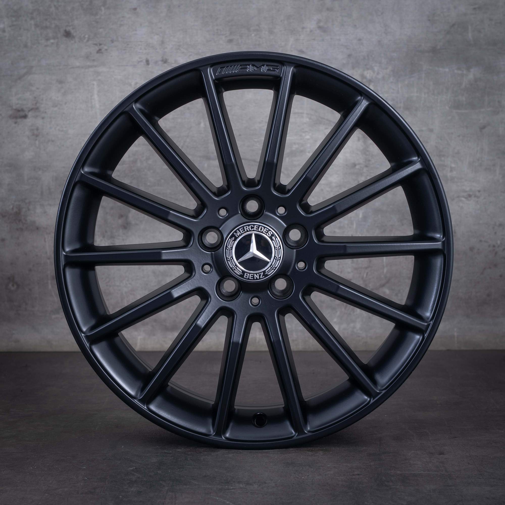 Jante originale Mercedes-Benz Clasa A Clasa B CLA AMG 18 inci W176 W246 C117 X117 A1764010200 negru mat