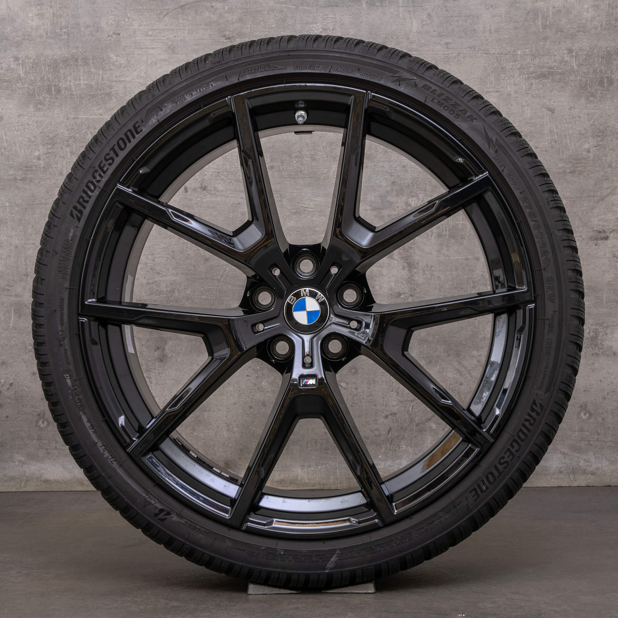 Originale BMW 8-serie komplette vinterhjul 20 tommer G14 G15 G16 fælge 8097240 8097241 728 M jetsort