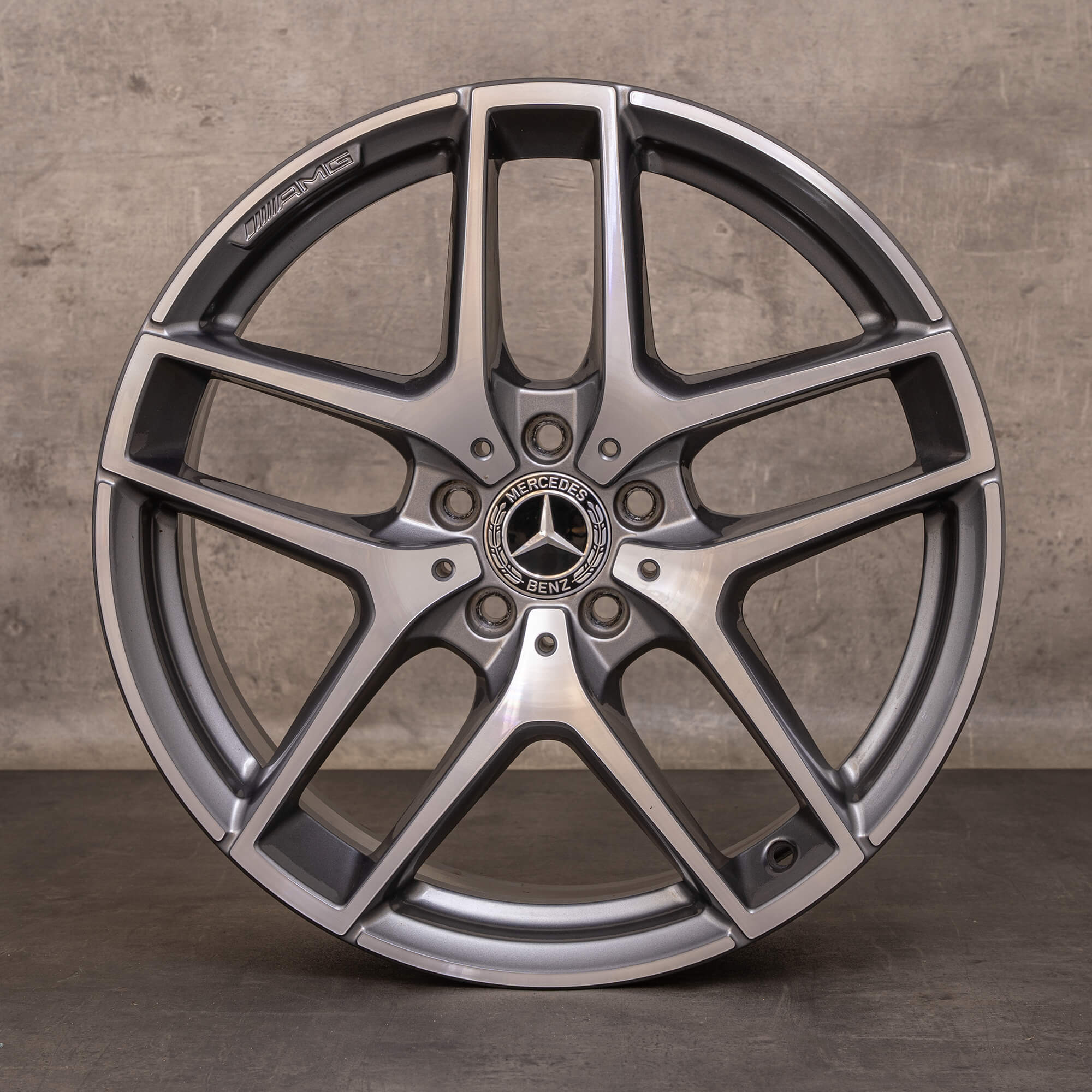 Alkuperäiset Mercedes Benz GLC & 43 AMG vanteet 19 tuuman C253 X253 A2534011800 himalajanharmaa kiillotettu