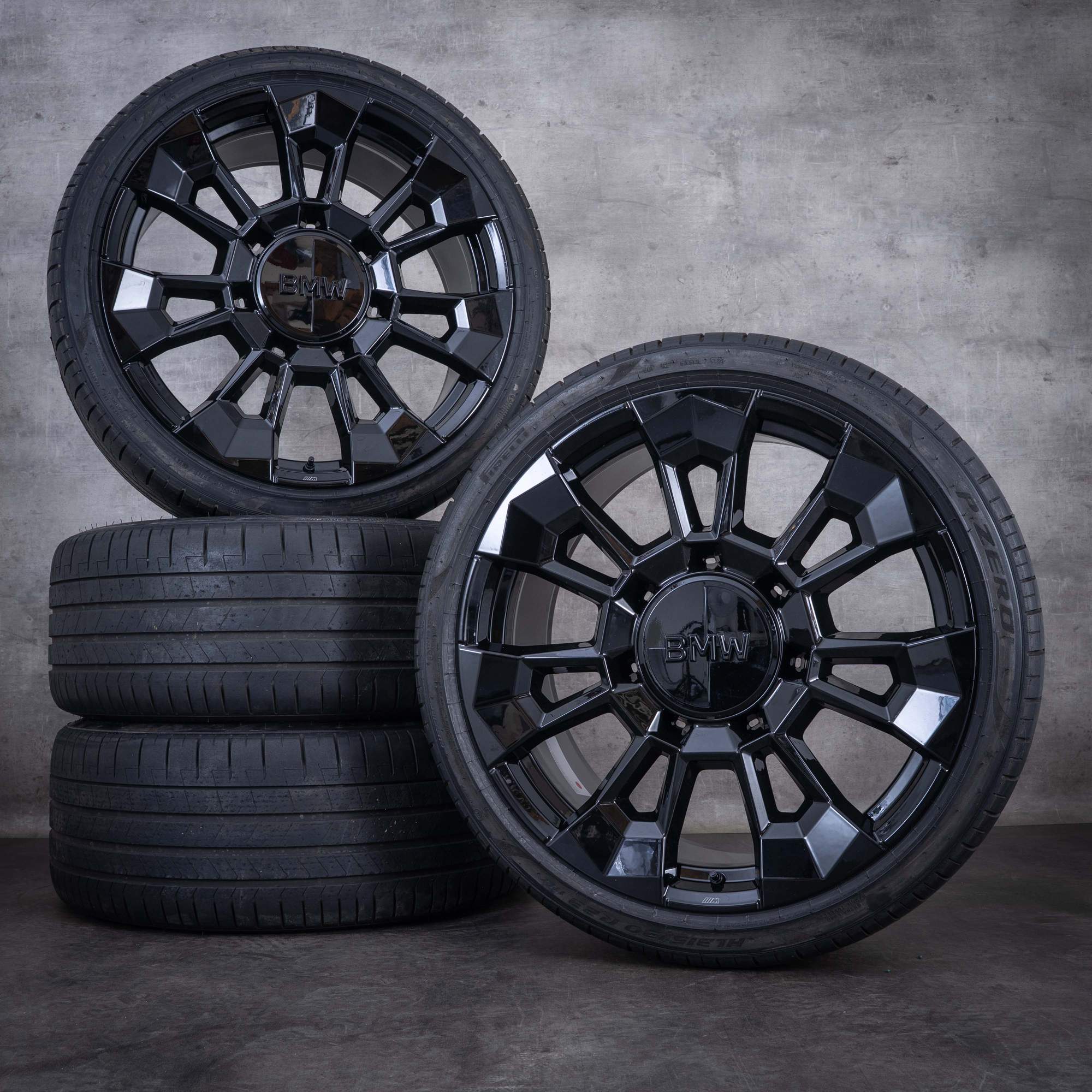 Original BMW XM Winterräder 23 Zoll G09 Styling 923 M Felgen 6856021 6856022 schwarz glanz