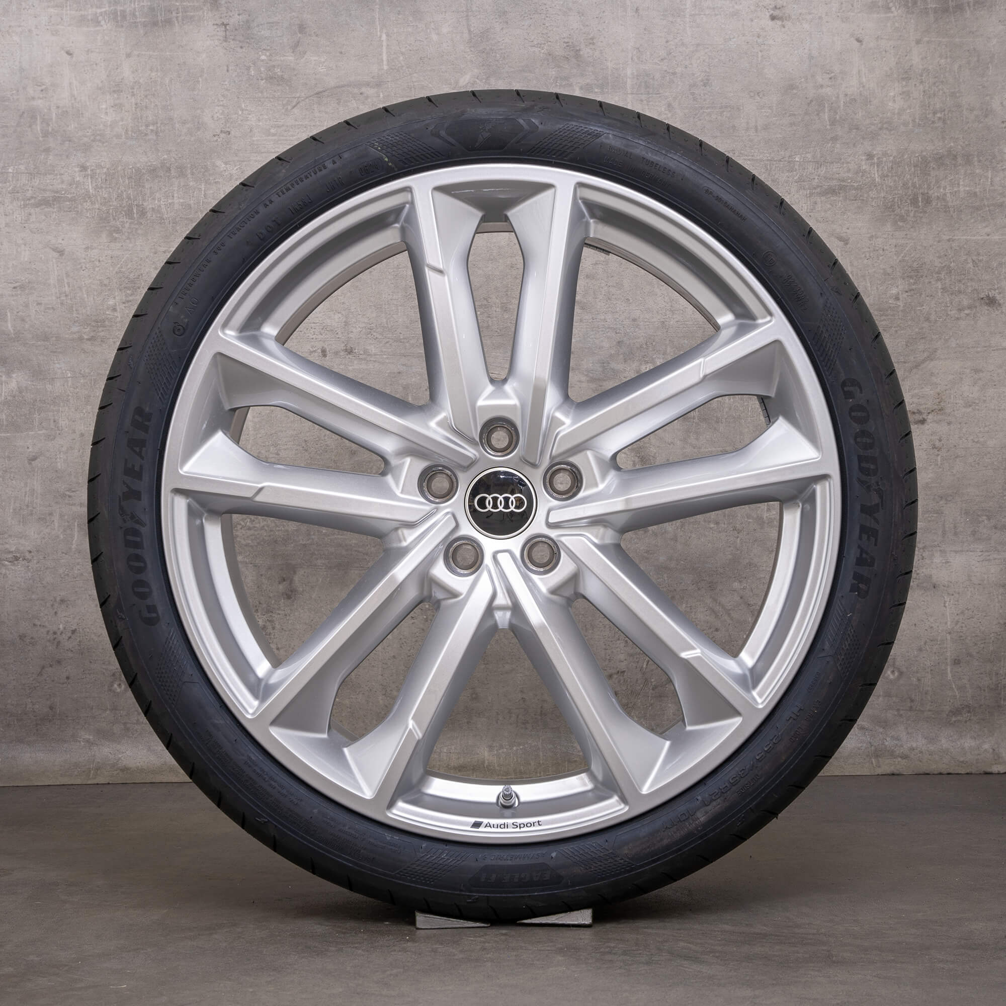 Originele Audi A6 S6 velgen 21 inch 4K C8 F2 zomerwielen DOT 2024 4K0601025CP zilver NIEUW