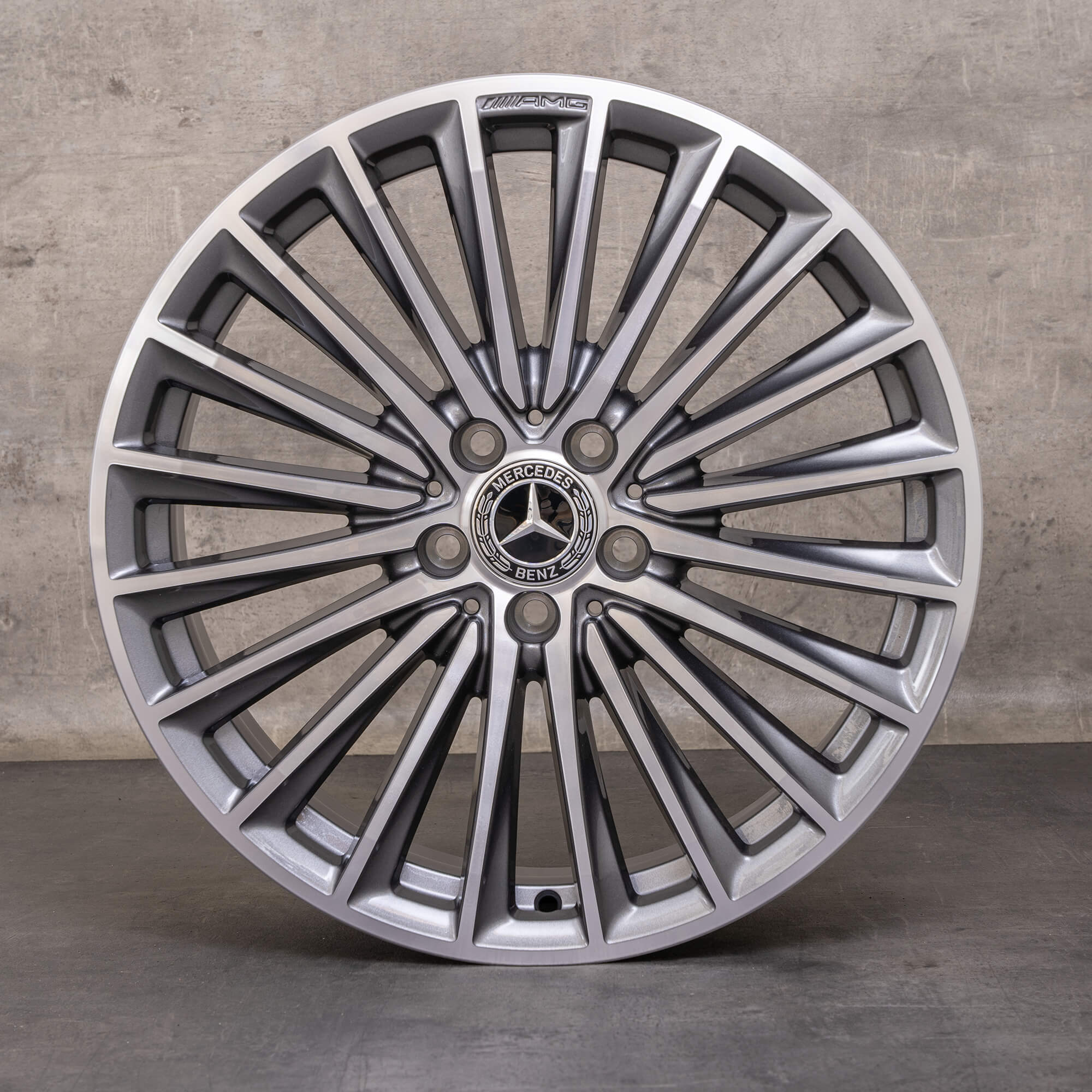 Autentico Mercedes Benz Classe A B CLA AMG cerchi 19 pollici W177 V177 W247 C118 X118 A1774014200 himalaya grigio lucido tornito