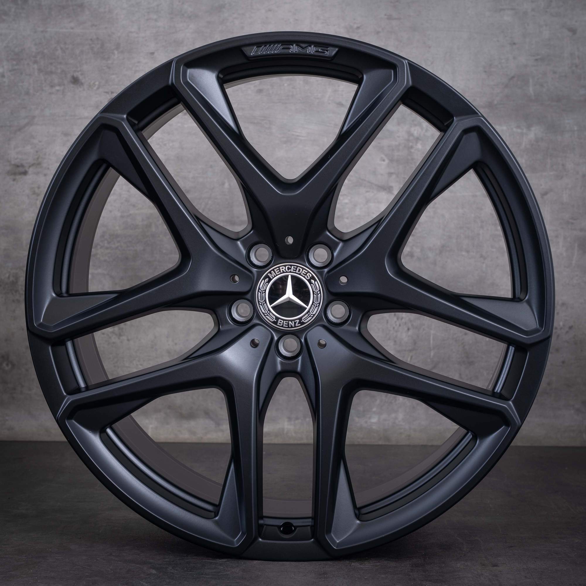 Cerchi originali Mercedes-Benz GLE 53 63 AMG 4Matic+ da 21 pollici X167 C167 ibrido A1674014200 A1674014300 nero opaco - cerchio 4 di 4