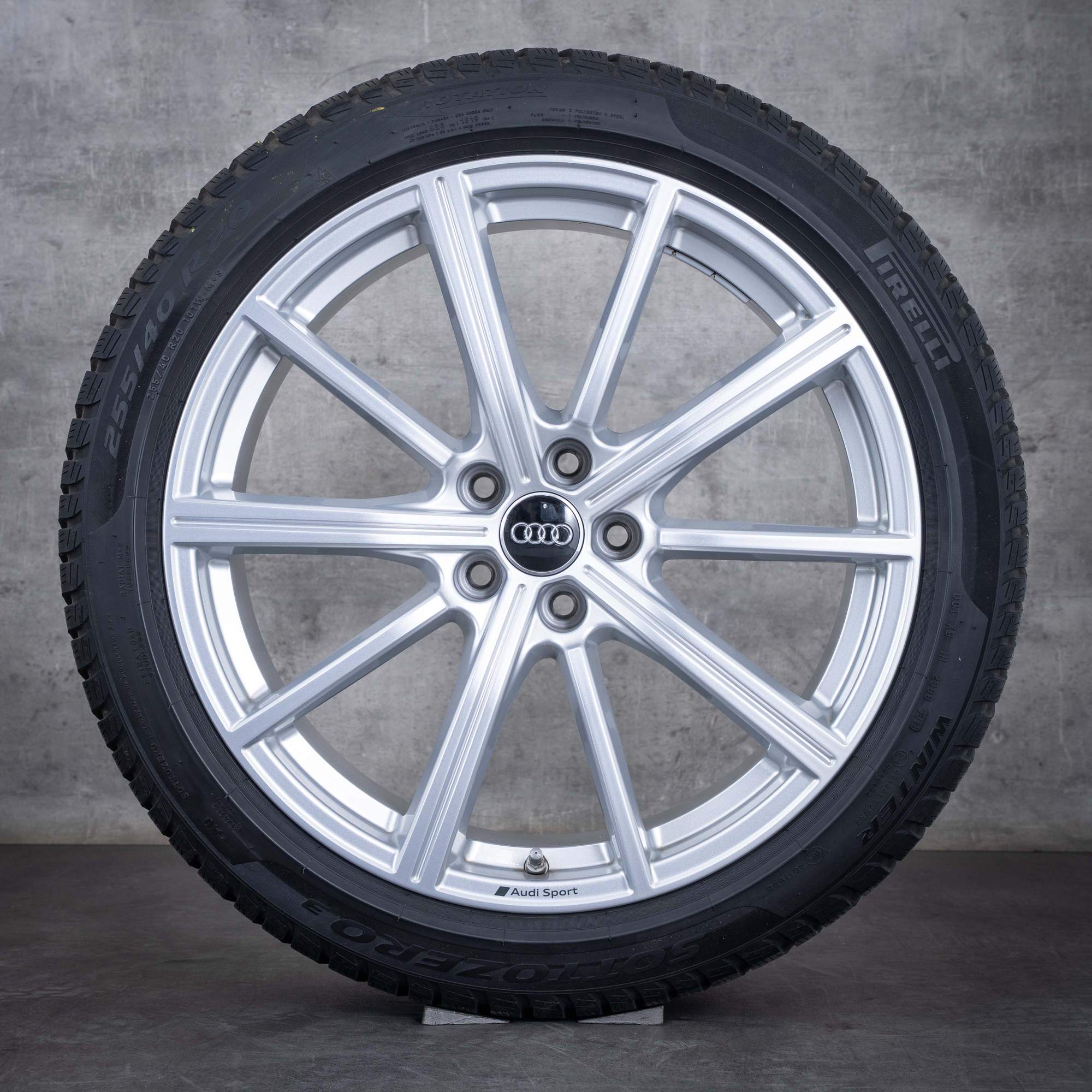 Alkuperäiset Audi RSQ3 talvirenkaat 20 tuuman F3 vanteet 83A601025S hopea kiiltävä