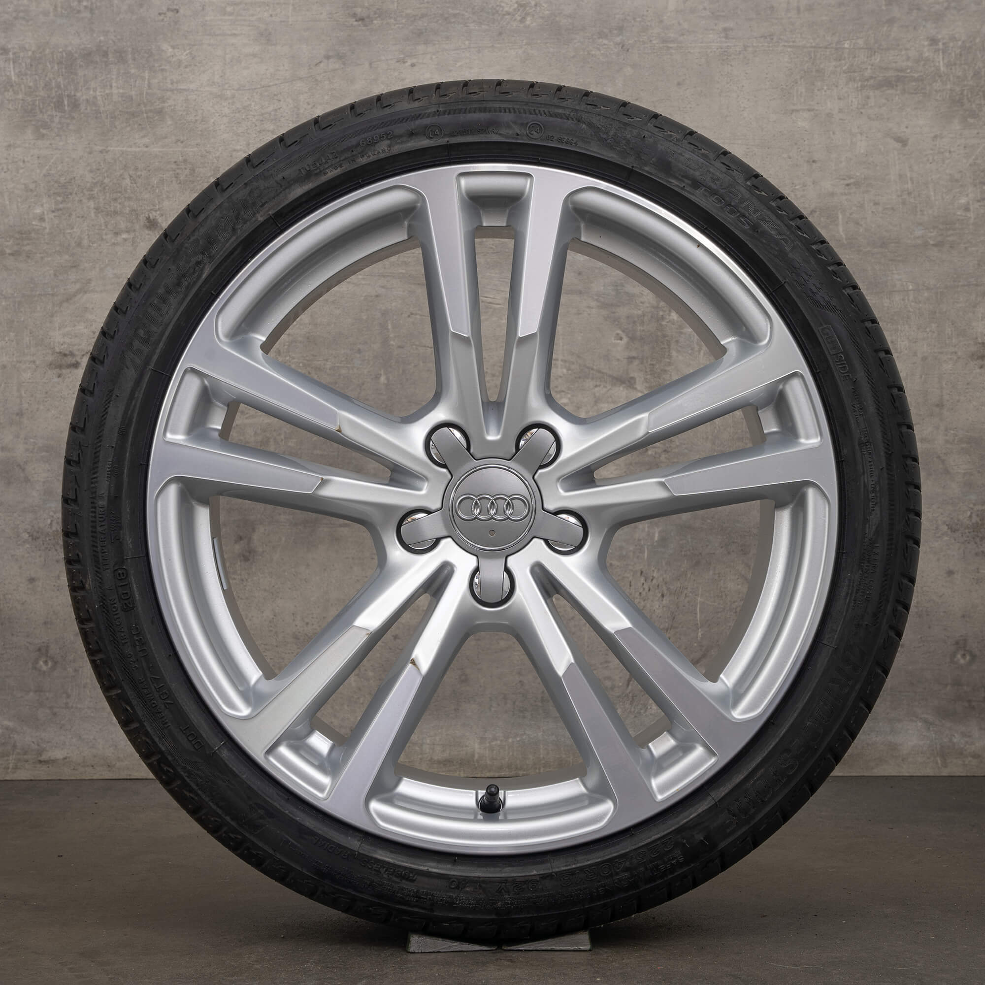 Jantes Audi A3 S3 genuínas de verão 8V 8Y 18 polegadas 8V0601025BC prateadas polidas novas