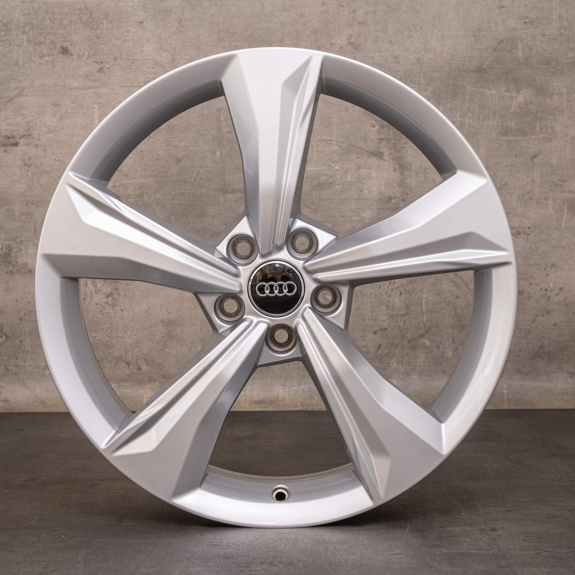 OEM Audi Q5 SQ5 Rims 19 inch FY 80A601025K Dynamic Design silver
