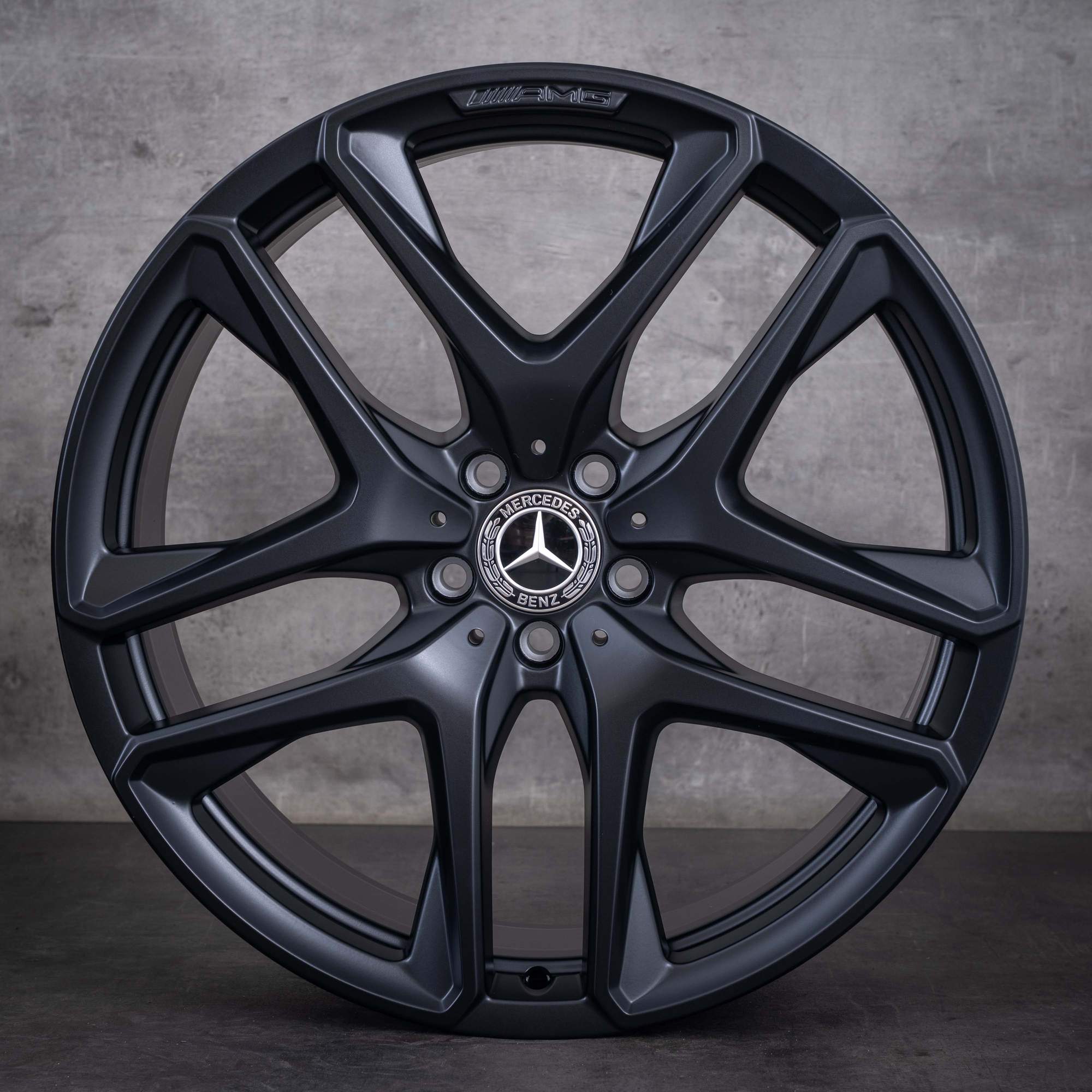 Cerchi originali Mercedes-Benz GLE 53 63 AMG 4Matic+ da 21 pollici X167 C167 ibrido A1674014200 A1674014300 nero opaco - cerchio 3 di 4