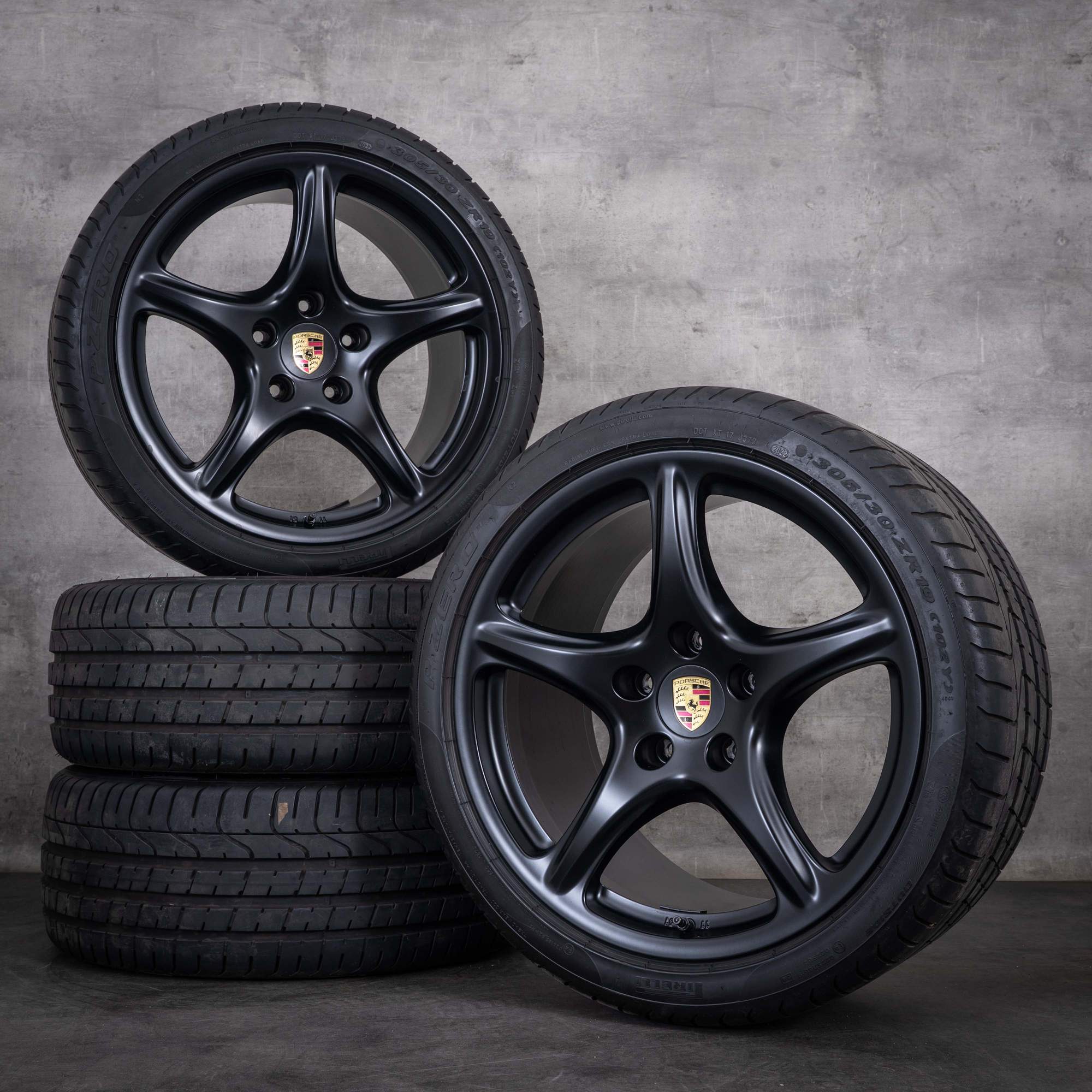 Original Porsche 997 Winterräder 19 Zoll Carrera 4 S GTS Felgen 99736215603 99736216203 schwarz matt