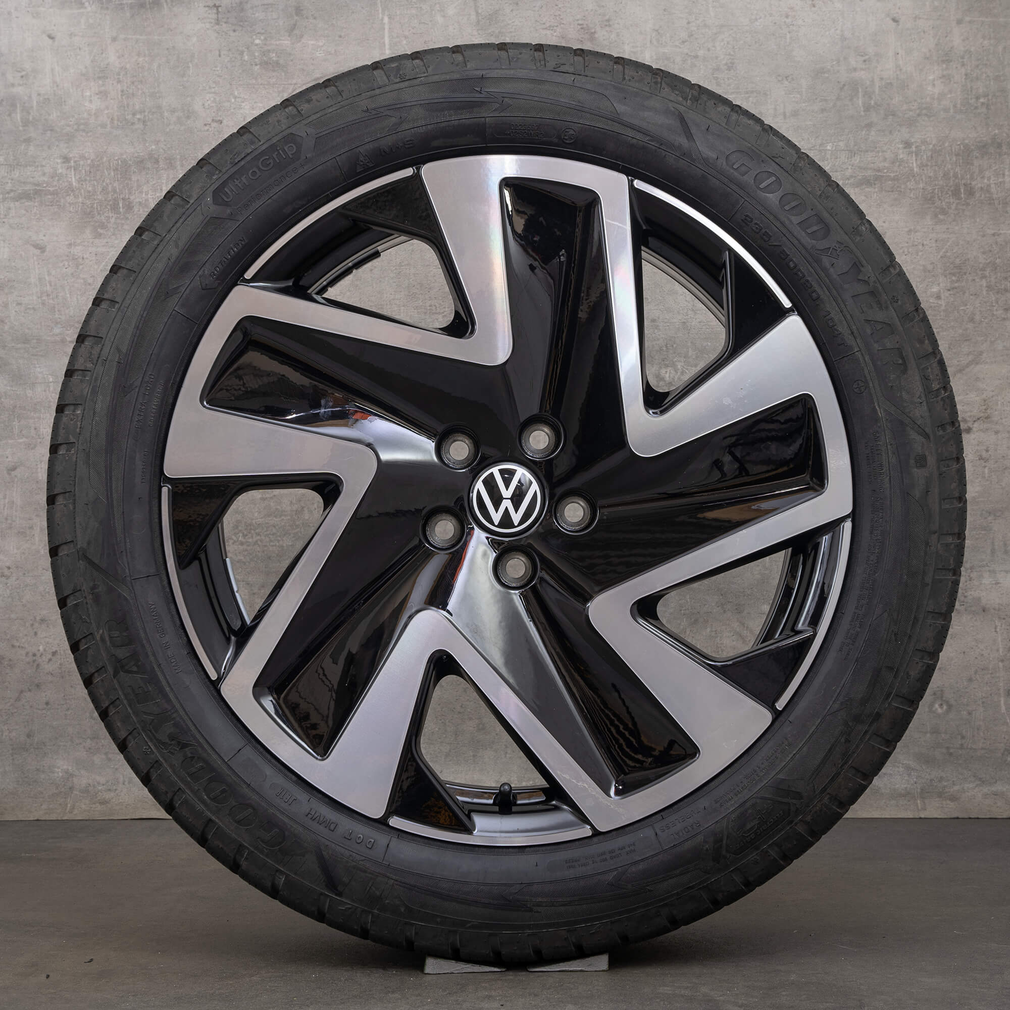 VW ID Buzz Winterräder 20 Zoll Felgen Winterreifen 1T3601025E 1T3601025BM Solna