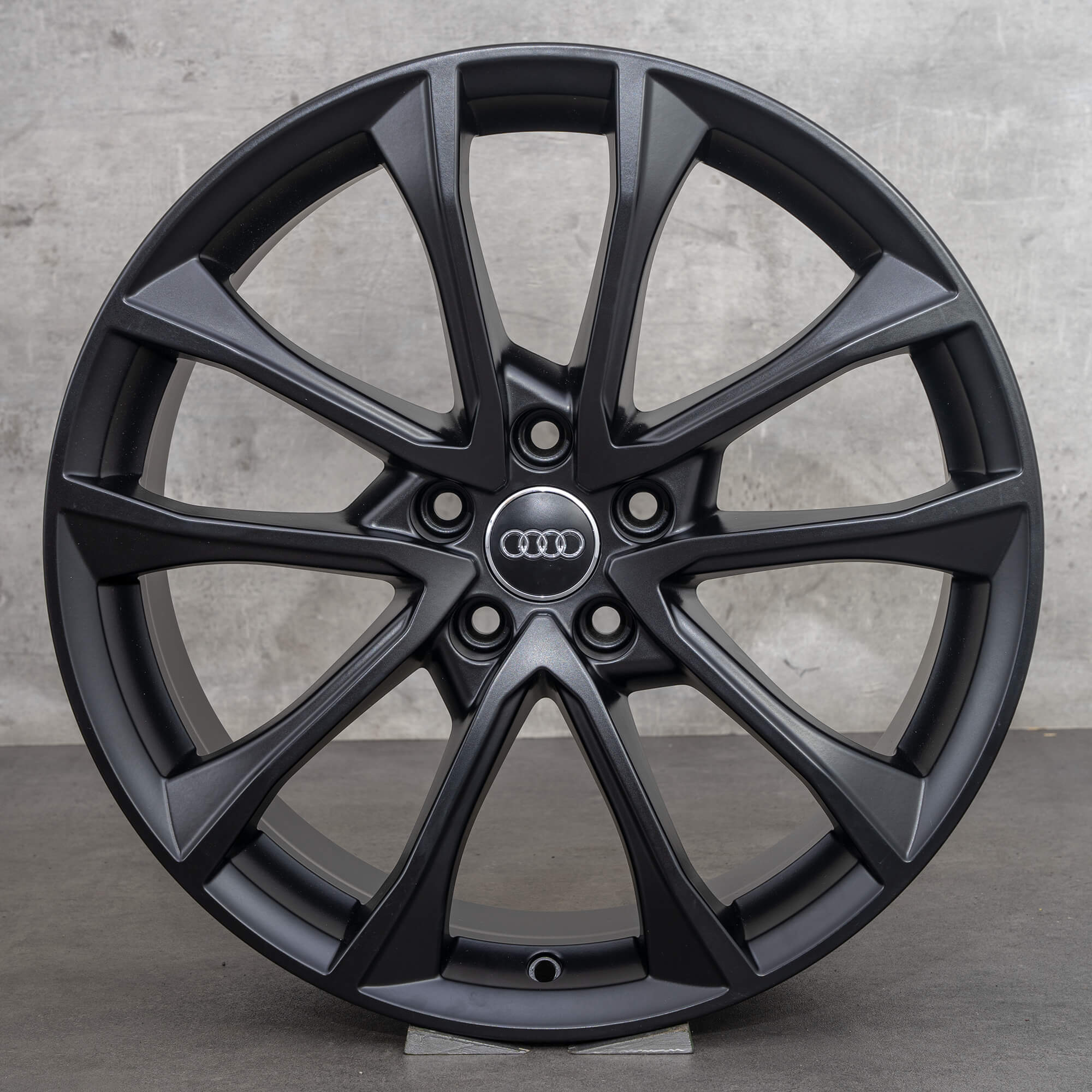 Llantas Audi A4 S4 originales de 19 pulgadas B9 8W 8W0601025BF negro satinado