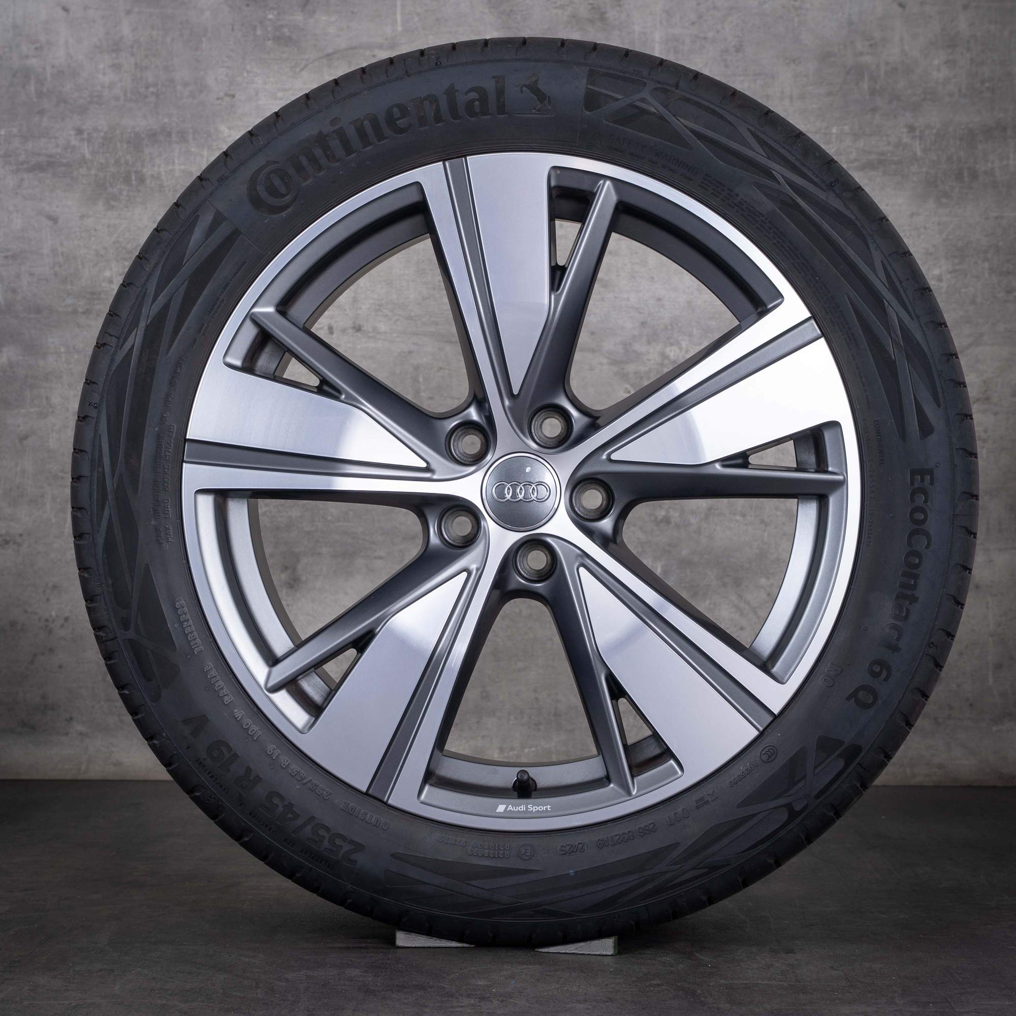 Original Audi Q3 & Sportback Felgen 19 Zoll FJ Sommerräder 83H601025AB grau seidenmatt glanzgedreht