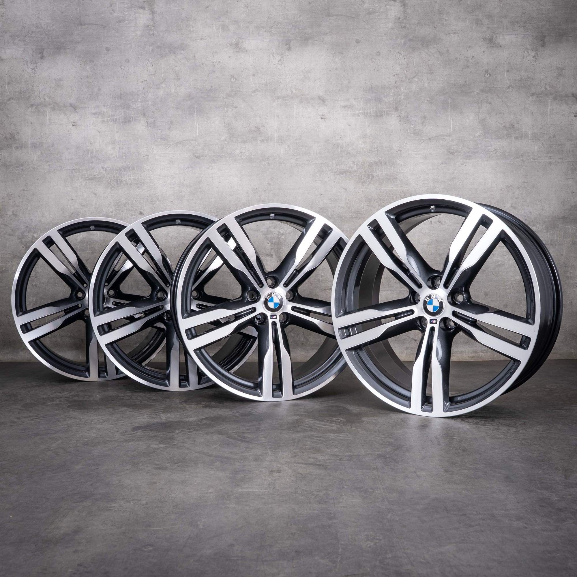 Oryginalne felgi BMW serii 6 GT i serii 7 20 cali G11 G12 G32 stylizacja 648 M 7850581 7850582 kolor orbit grey diamond cut NOWE