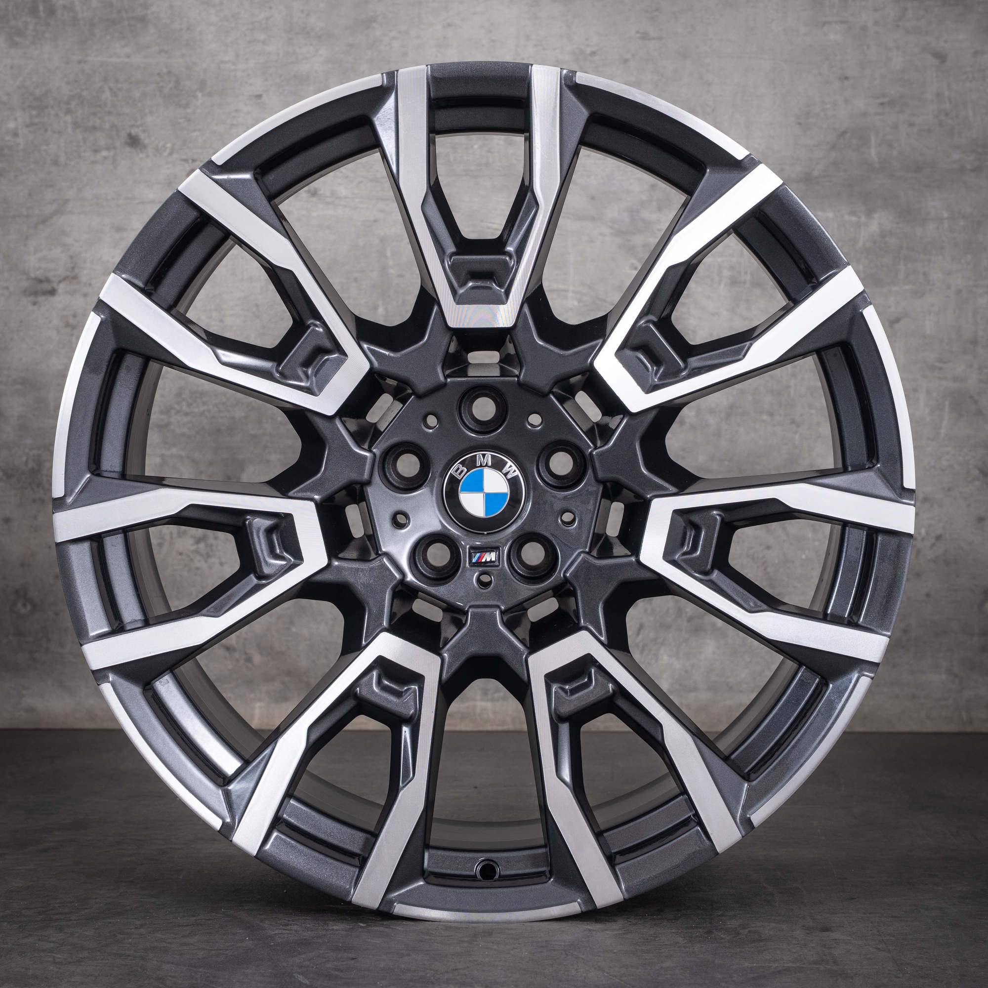 Oryginalne felgi BMW X5 X6 21 cali G05 G06 Styling 915 M 6856023 6856024 orbit grey glanzgedreht