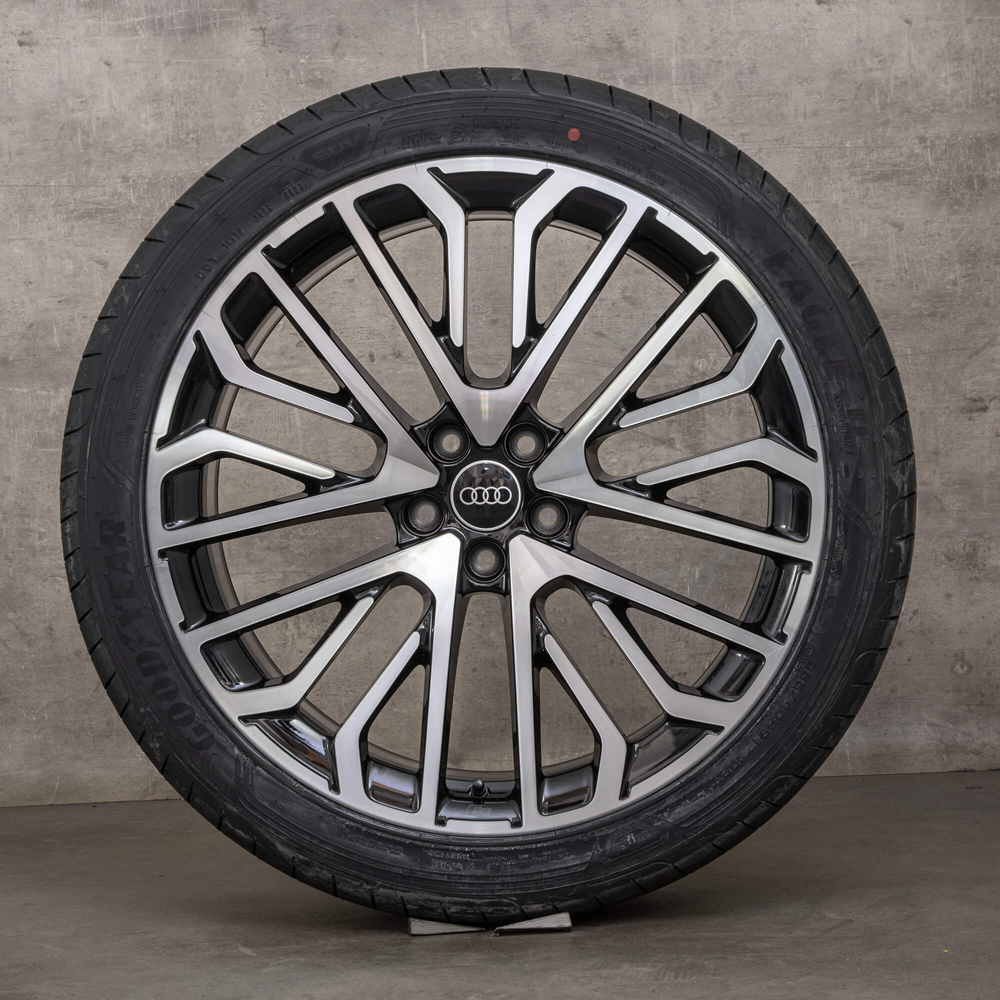 Originale Audi Q5 SQ5 sommerfelger 21-tommers FY Sportback 8MA601025L svart blank dreid NY