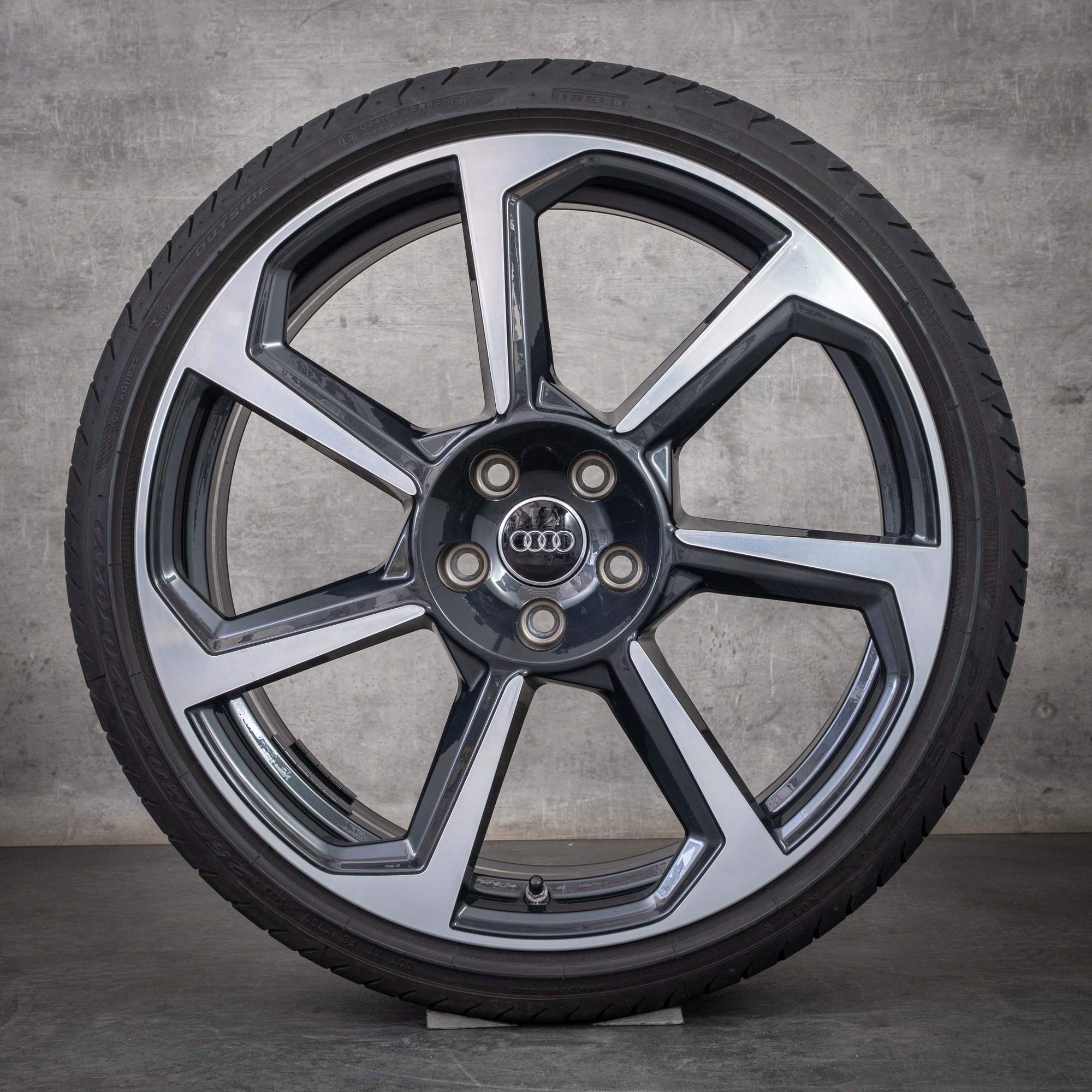 Originali Audi TTRS cerchi 20 pollici 8S RS estivi 8S0601025AE Rotor Design granit lucidato frontalmente