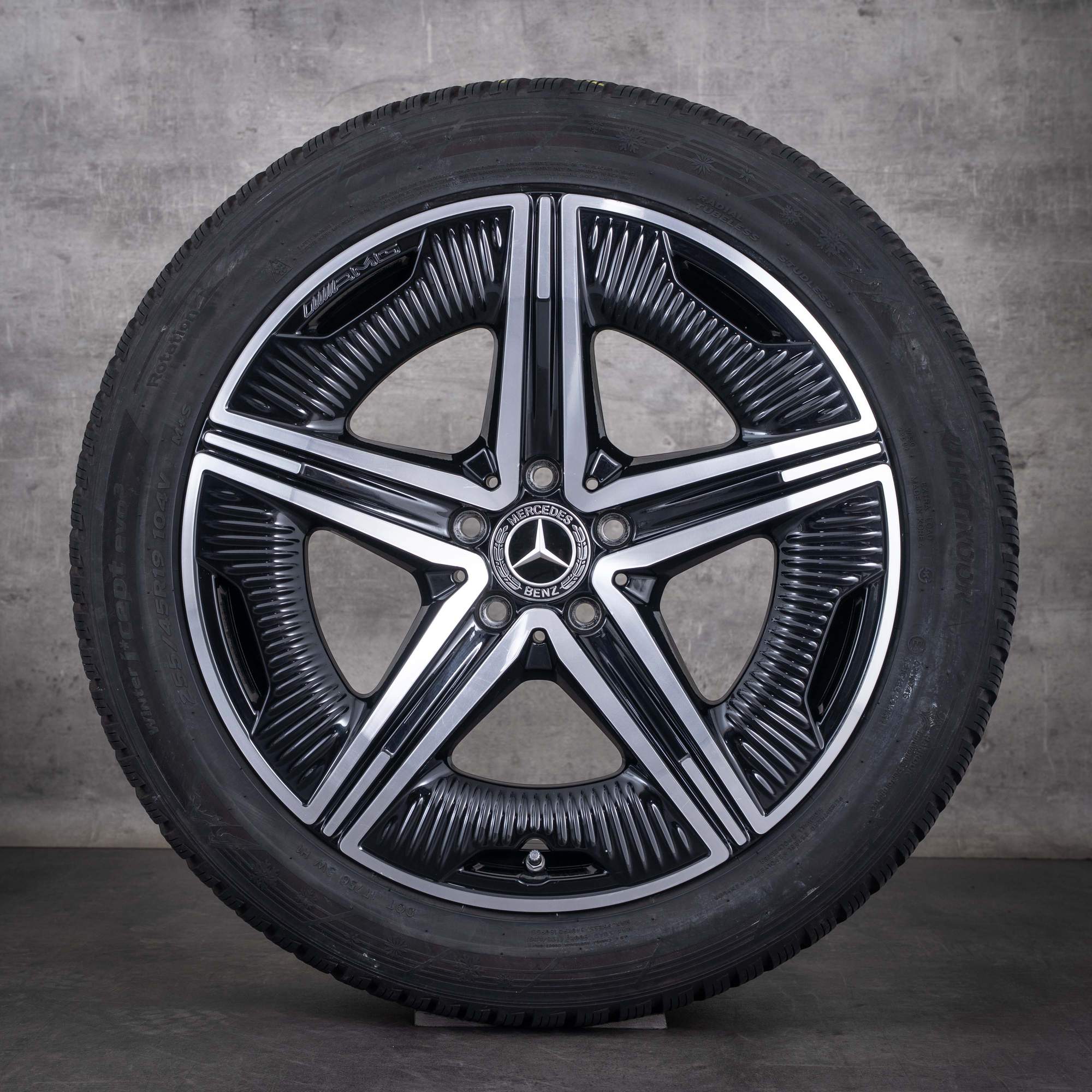 Oryginalne felgi Mercedes-Benz EQE AMG 19 cali V295 – koła letnie A2954012200, czarne, Polerowane na wysoki połysk