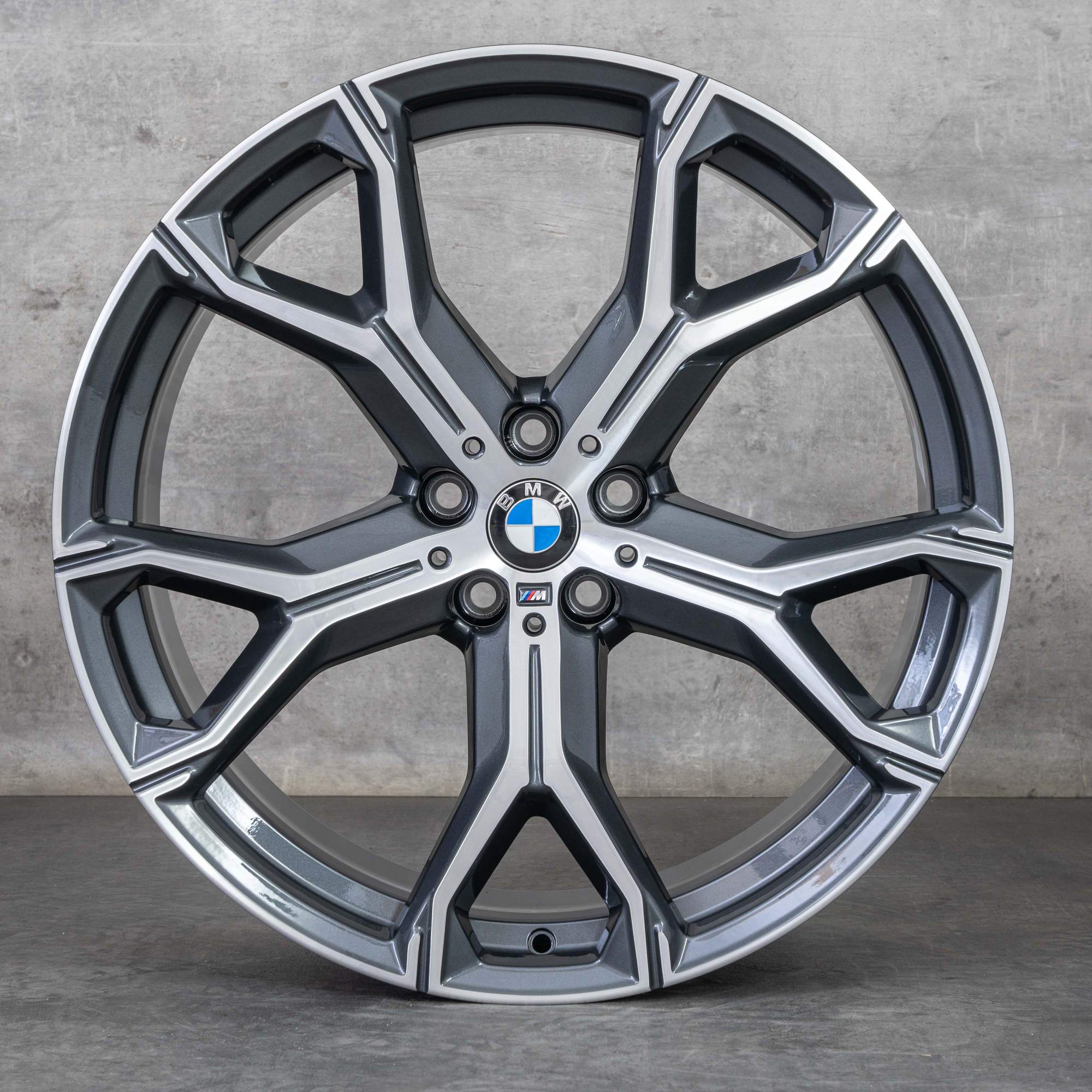 Oryginał BMW X5 X6 21 cali G05 G06 felgi stylizacja 741 M 8071998 8071999 orbit szary polerowane NOWOŚĆ