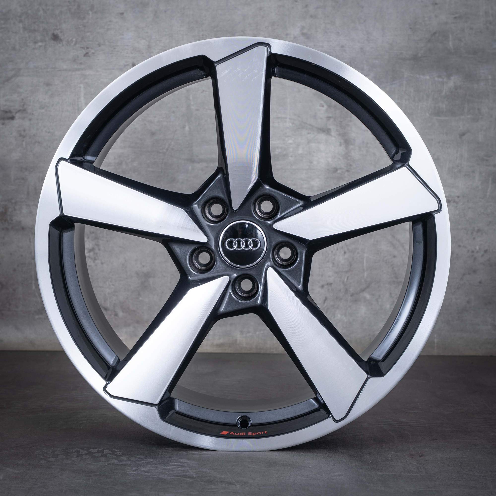 Oryginalne felgi Audi A5 S5 19 cali F5 8W B9 8W0601025FS polerowane granitowe