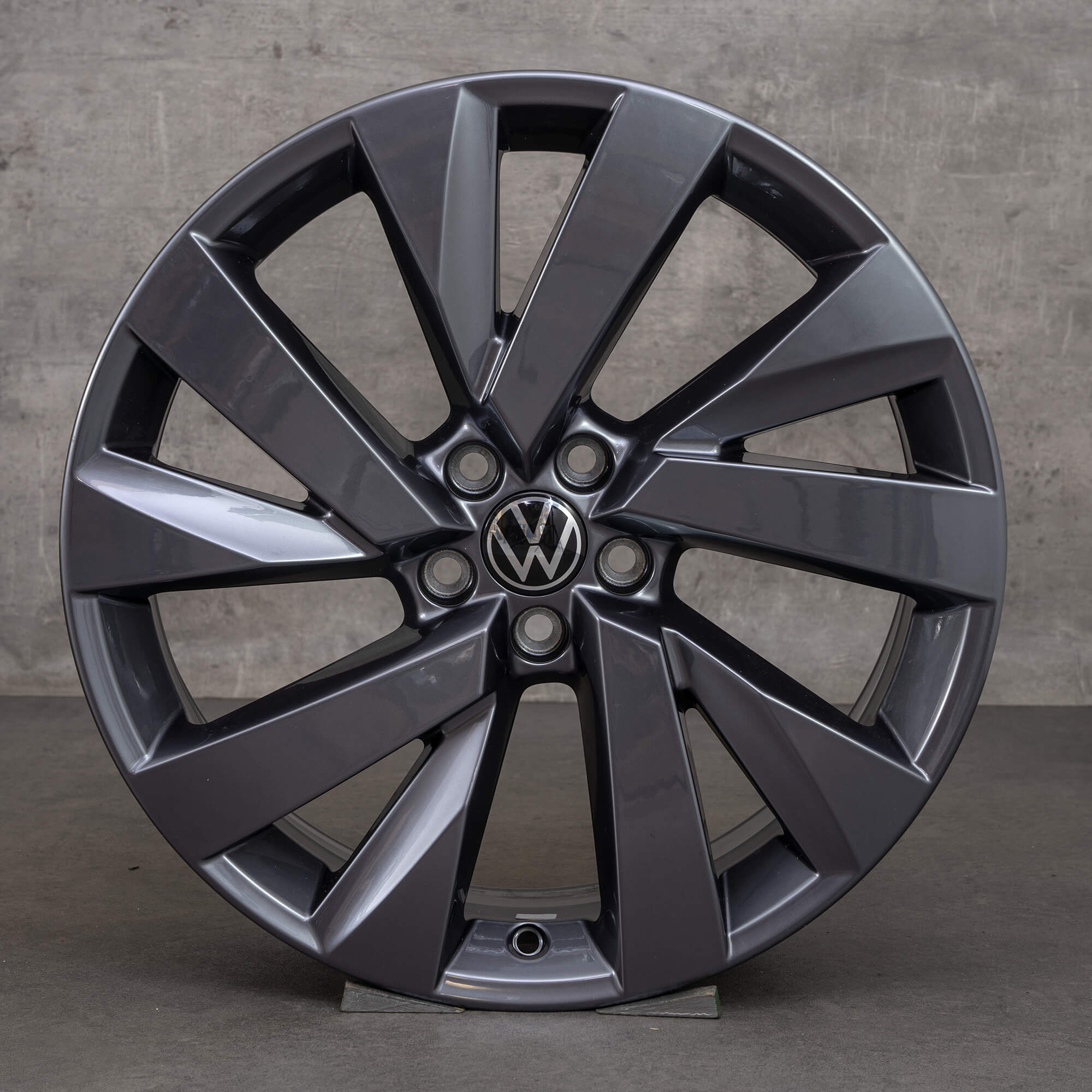 OEM VW T-Cross rims 18 inch C1 2G Funchal 2GM601025L adamantium