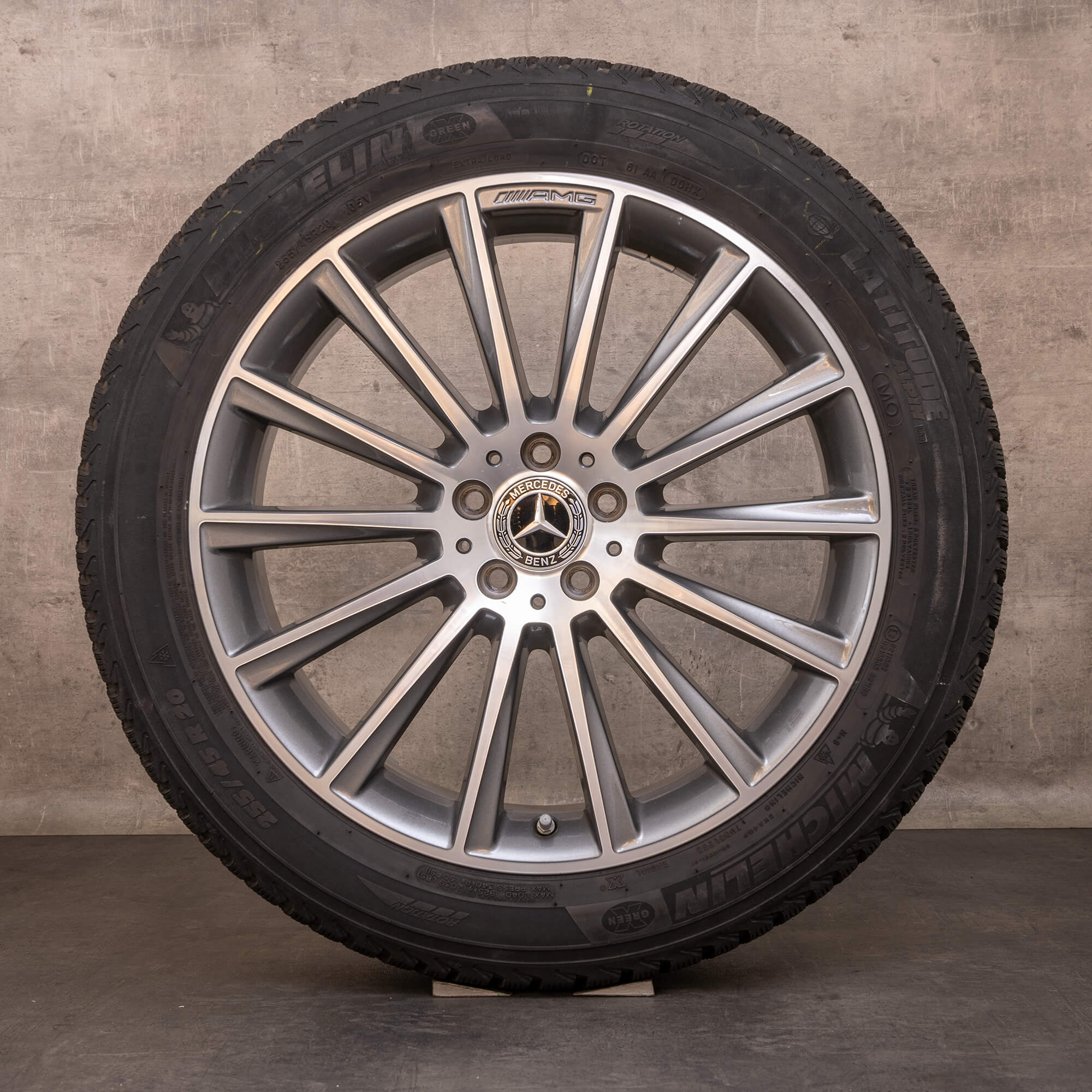 Oryginalne koła zimowe Mercedes Benz GLC AMG 20 cali X253 C253 felgi A2534011900 himalaya szary polerowane